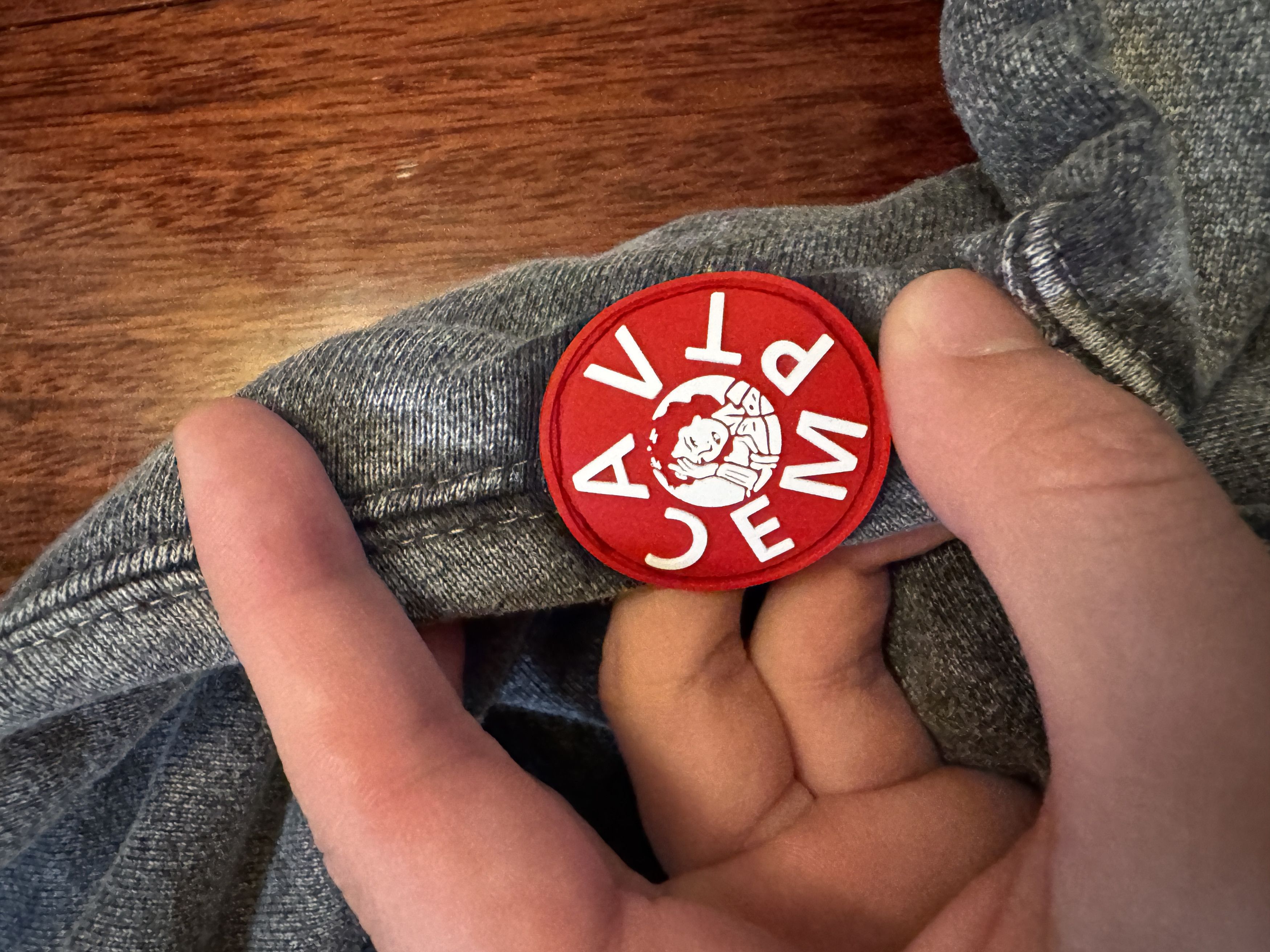 Cav Empt cav empt bleached washed crew Size US L / EU 52-54 / 3 - 3 Thumbnail