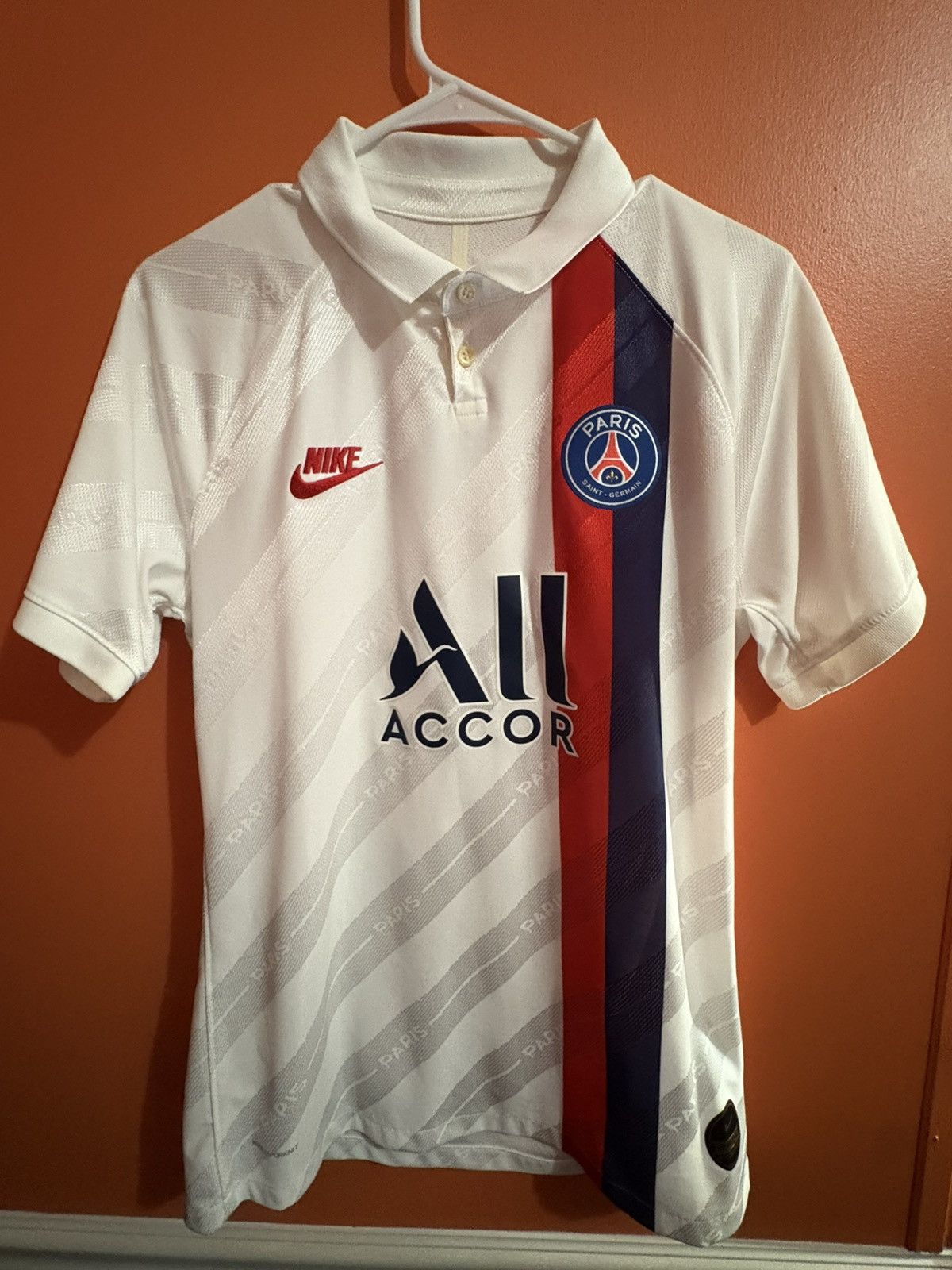Nike Kylian Mbappe jersey third kit Size US M / EU 48-50 / 2 - 1 Thumbnail