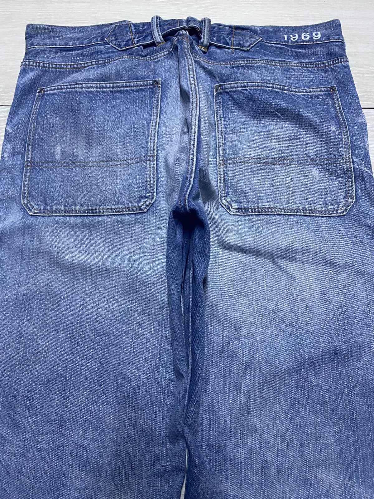 Gap Vintage Gap Denim Buckle Back Faded Loose Jeans Size US 32 / EU 48 - 4 Thumbnail