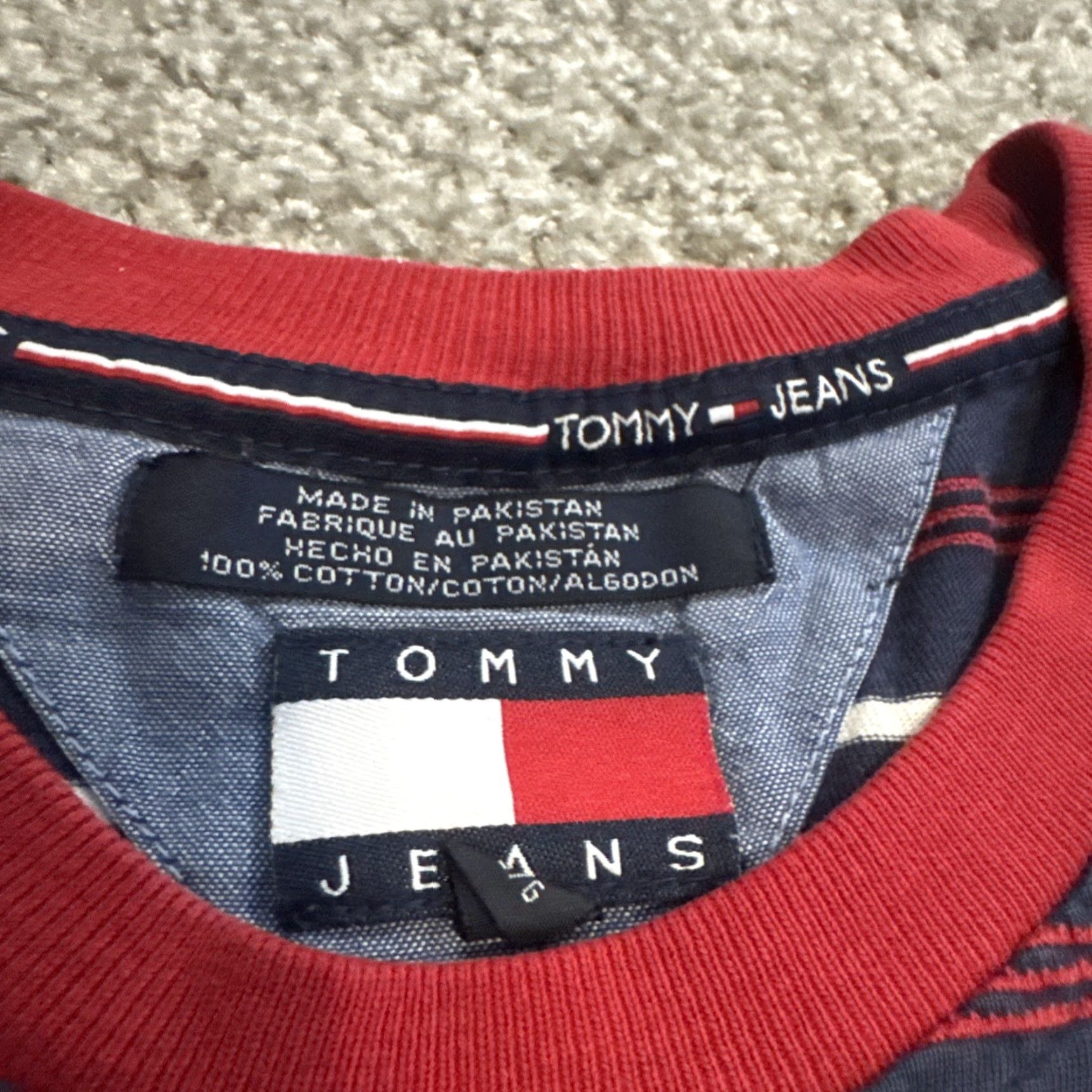 Tommy Hilfiger VINTAGE Tommy Hilfiger Navy Red White Stripe T-Shirt L Men 90s Skater Shirt Size US L / EU 52-54 / 3 - 5 Thumbnail