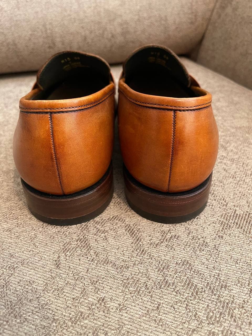 Loake LOAKE LOAFER WIGGINS TAN PENNY / size 44,M10 Size US 11 / EU 44 - 6 Thumbnail