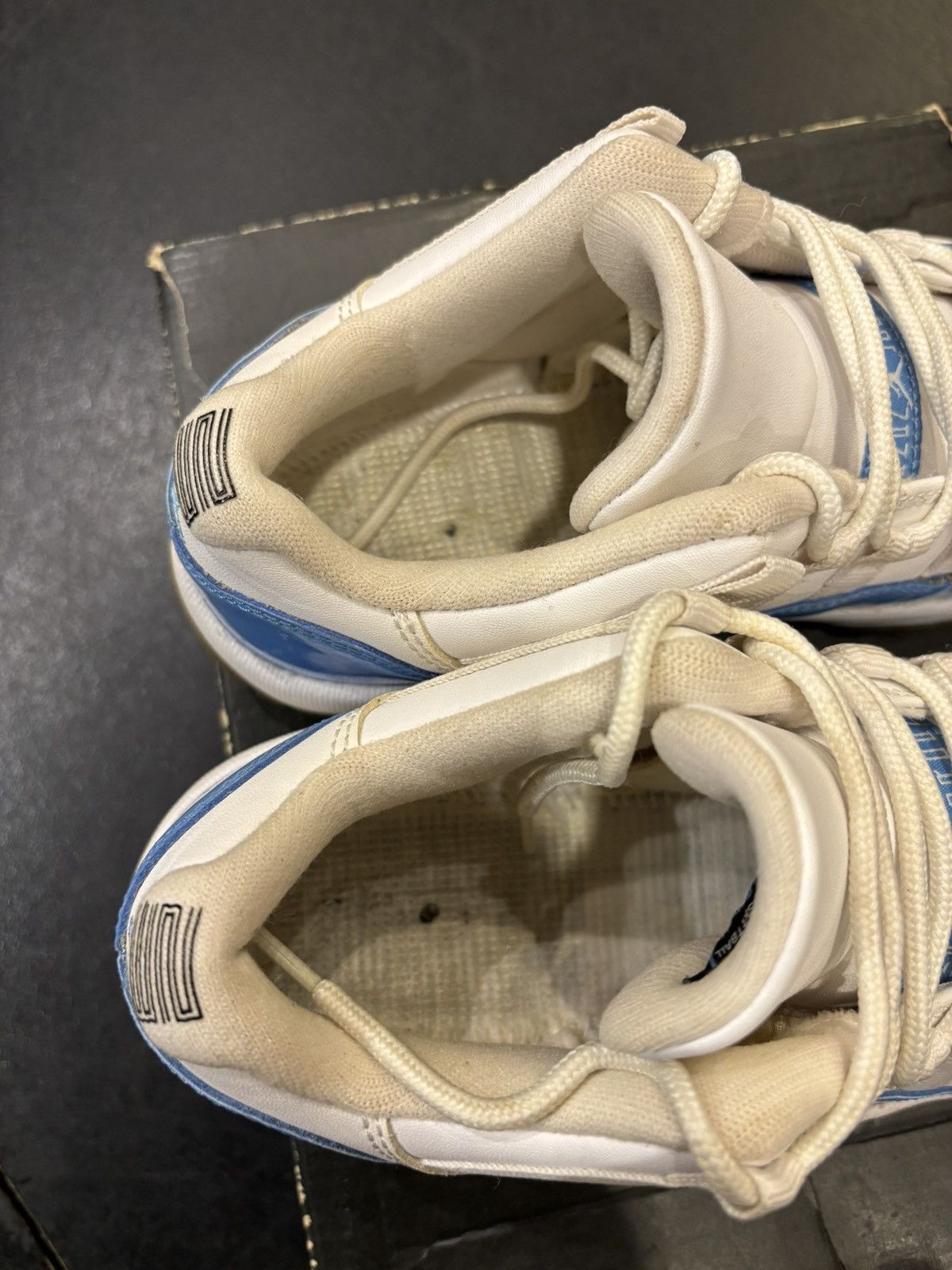 Jordan Brand Jordan 11 Low ‘University Blue’ Size US 5 / EU 37 - 6 Thumbnail