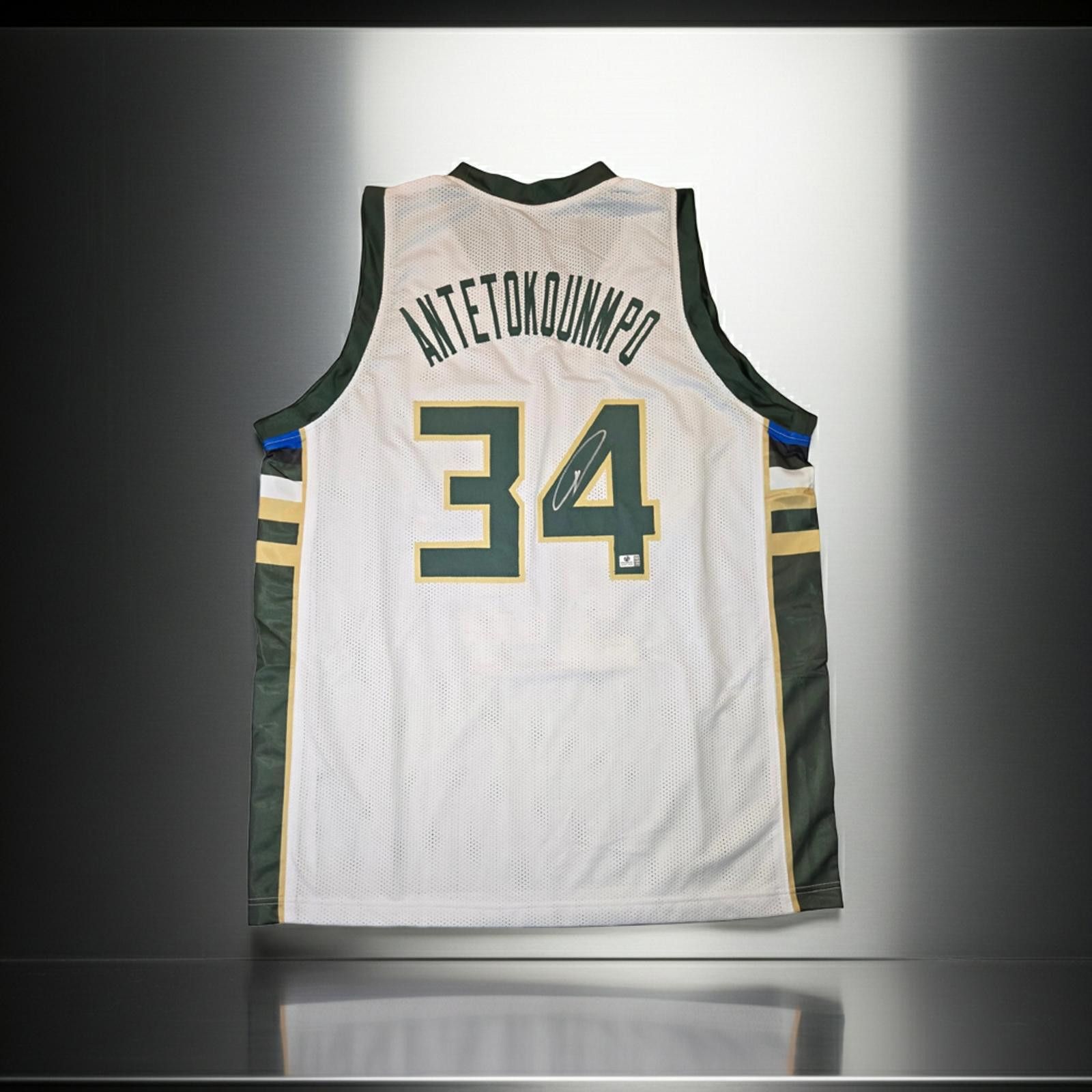 Other Giannis Antetokounmpo Milwaukee Bucks Jersey With COA Size ONE SIZE - 1 Thumbnail
