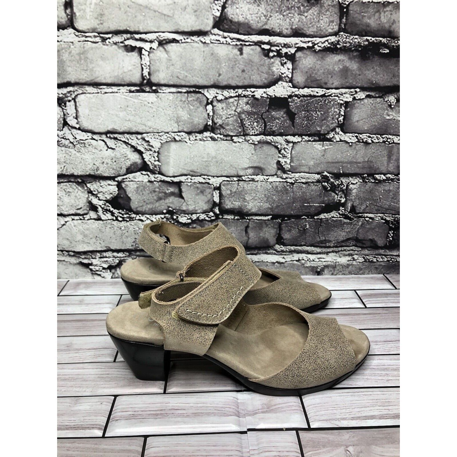 Other Munro American Taupe Shimmer Leather Strap Casual Heels Wom Size US 8.5 / IT 38.5 - 3 Thumbnail