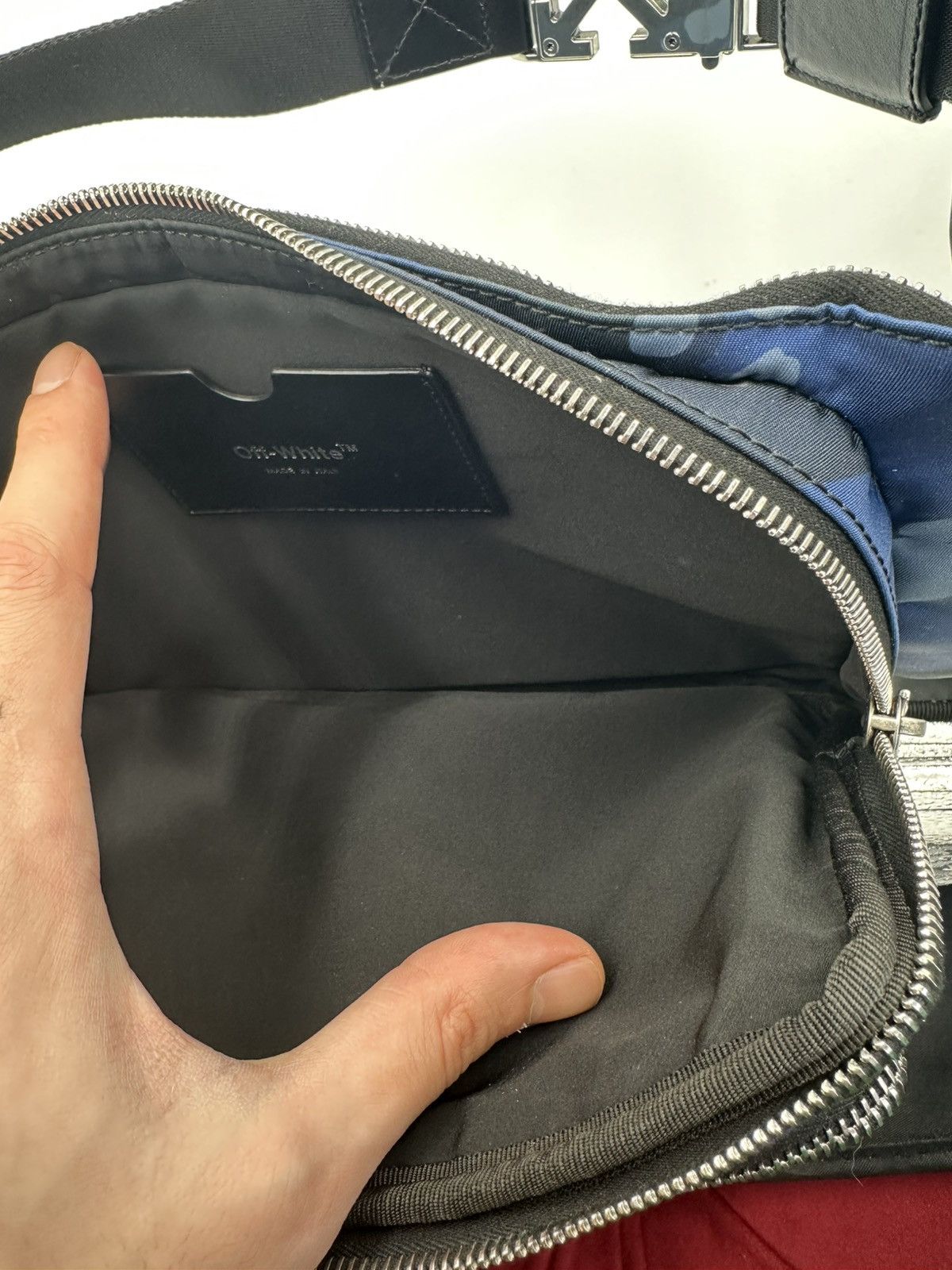 Off-White OFF WHITE CAMO BAG Size ONE SIZE - 9 Thumbnail
