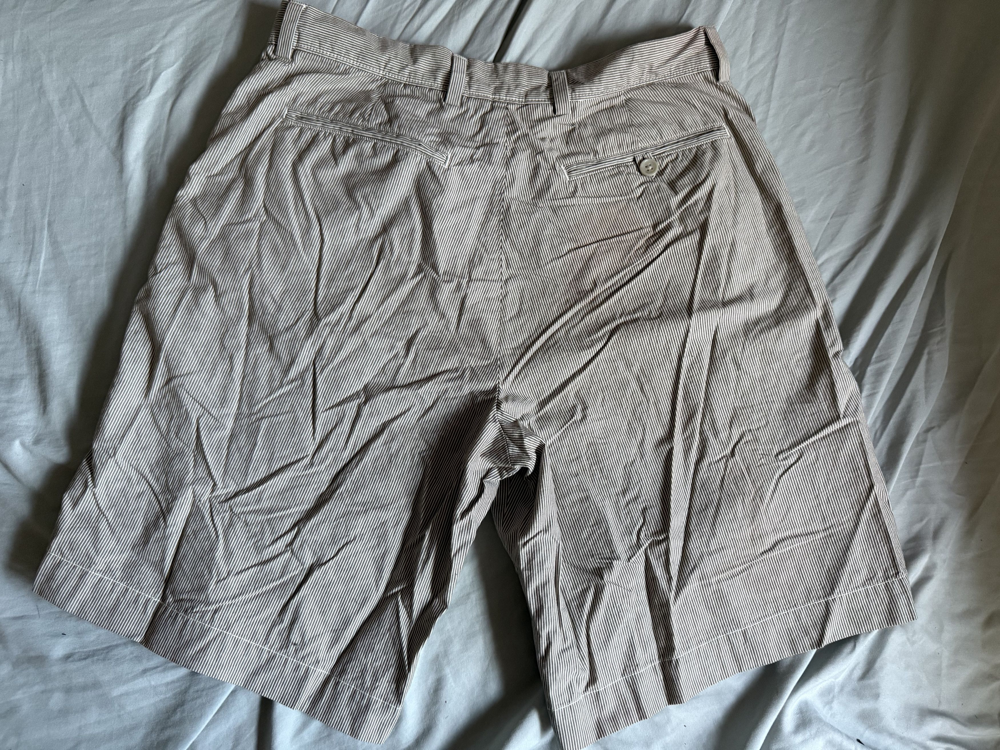 Banana Republic Banana Republic Striped Shorts 10.5" inseam sz 30 $79.50 Size US 30 / EU 46 - 3 Thumbnail