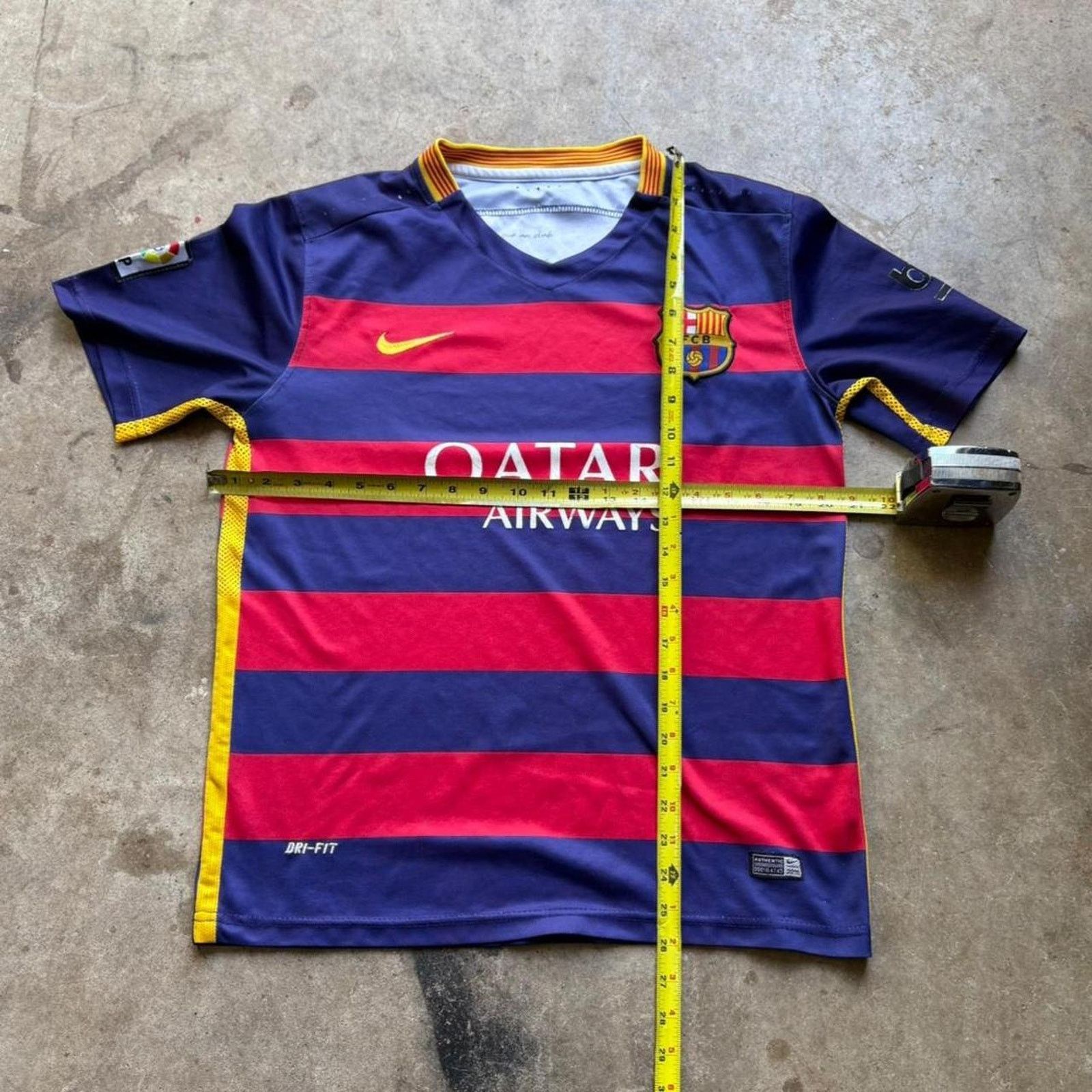 Nike Nike barcelona fc 2015-16 football jersey size small men’s Size US S / EU 44-46 / 1 - 6 Thumbnail