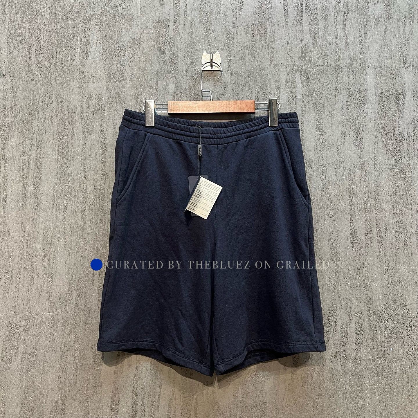 Prada Black Cotton Logo Patch Shorts Size US 32 / EU 48 - 1 Thumbnail