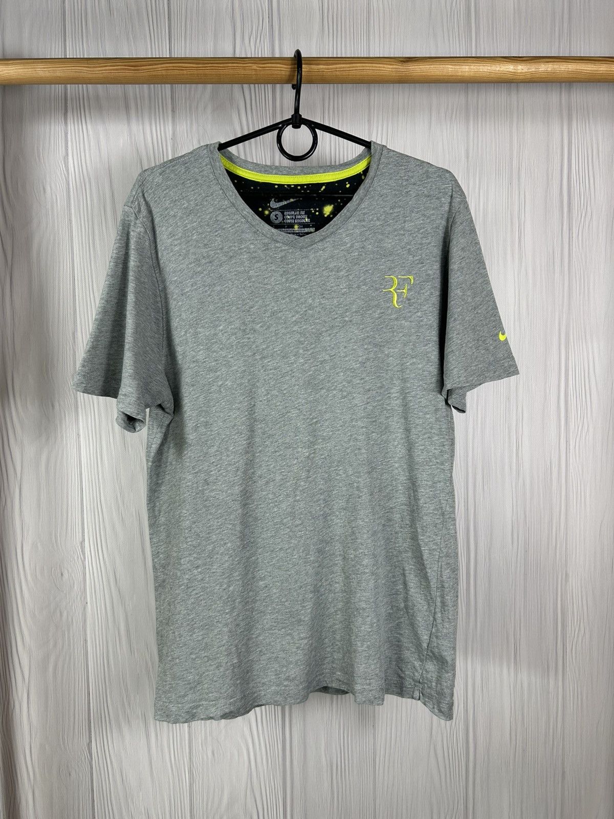 Vintage Vintage Nike Rodger Federer T-Shirt Size S Size US S / EU 44-46 / 1 - 1 Thumbnail