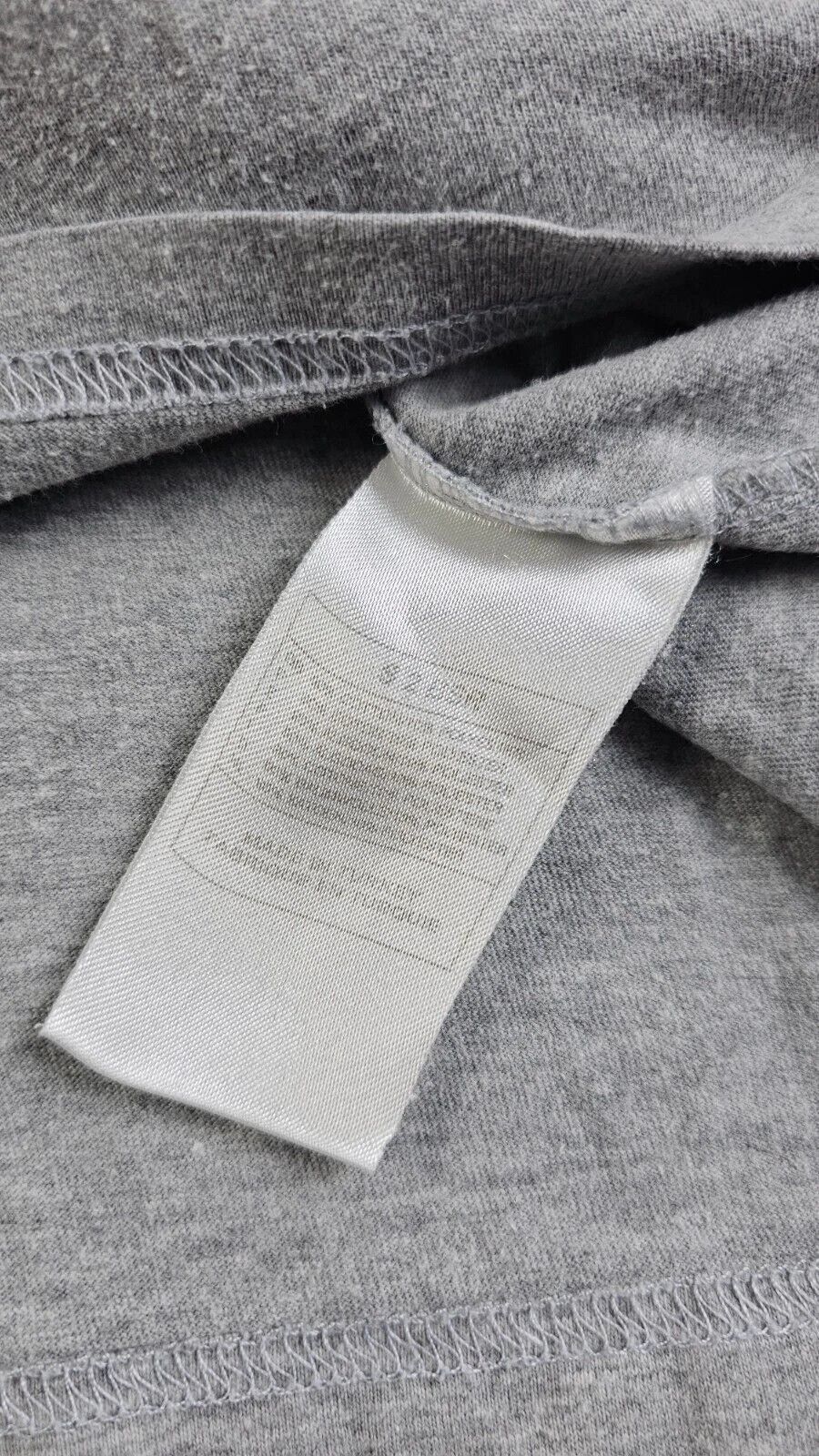 Nike Nike Vintage Y2K Embroidered Swoosh V-Neck Tee Gray Men L Size US L / EU 52-54 / 3 - 6 Thumbnail