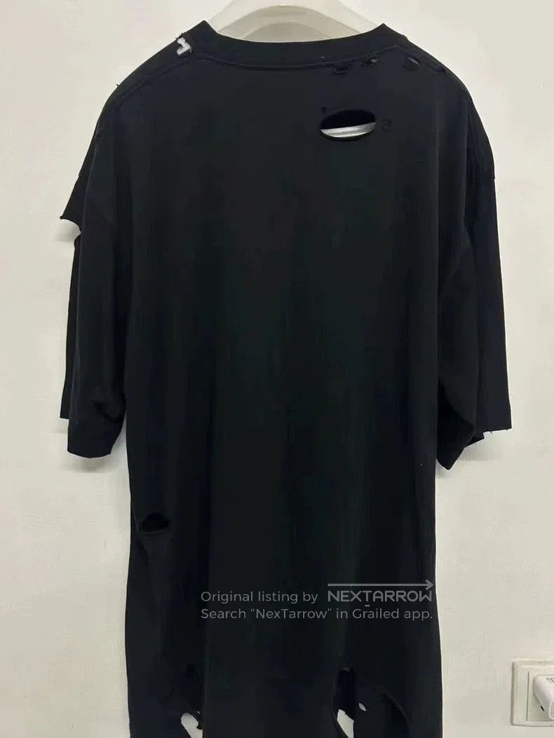 Balenciaga Balenciaga Distressed Letter Short Sleeve. Size US XS / EU 42 / 0 - 2 Thumbnail