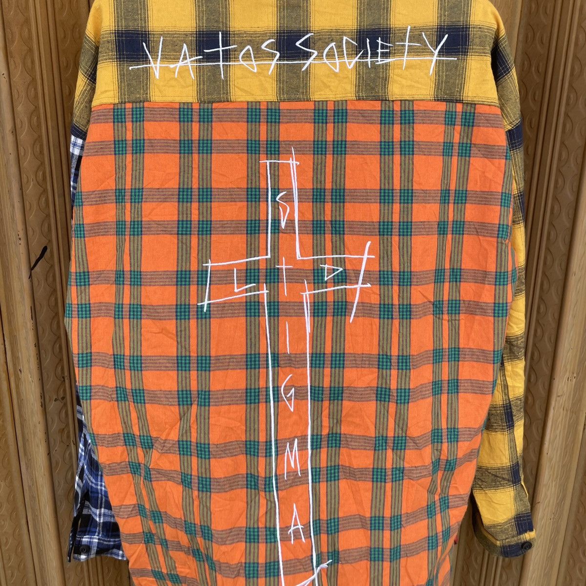 If Six Was Nine Stigma LTD Vatos Society Multicolor Flannel Needles Style Size US L / EU 52-54 / 3 - 9 Thumbnail