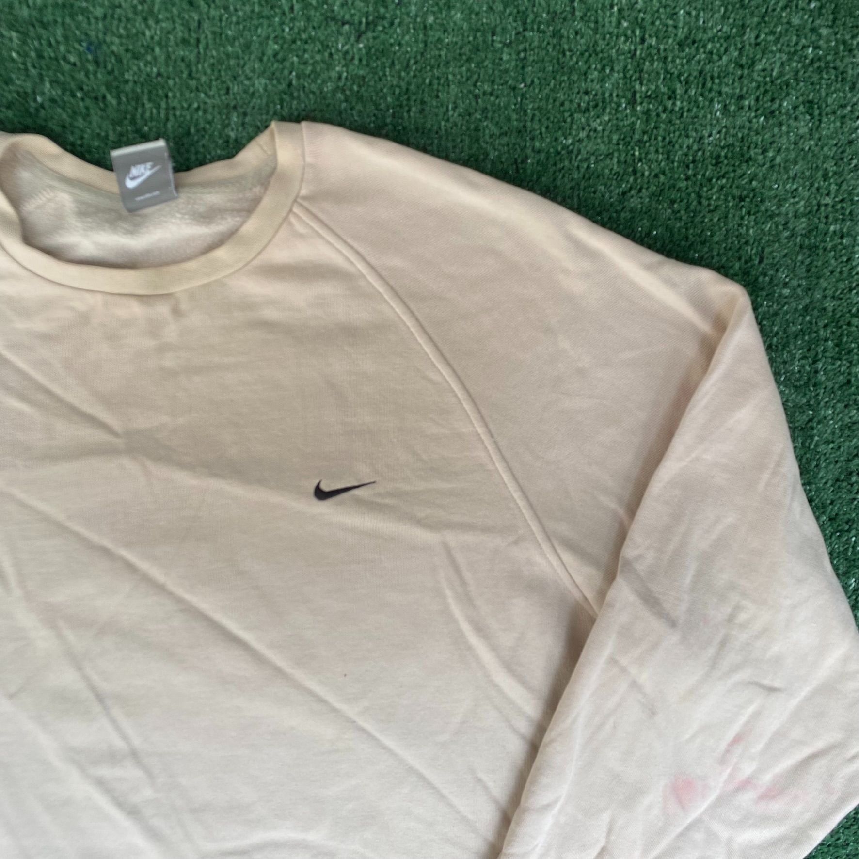 Nike Vintage Y2K Nike Logo Sweatshirt Rare Cream Swoosh Crewneck Size US XL / EU 56 / 4 - 2 Thumbnail