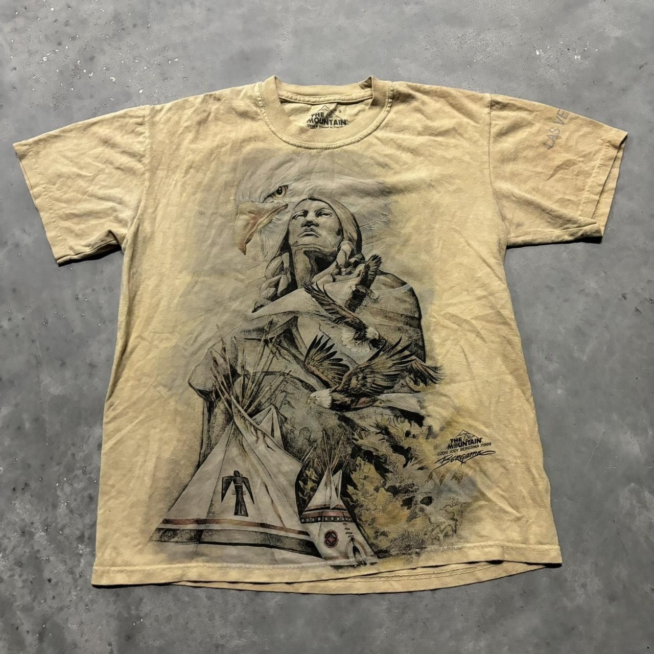 The Mountain × Vintage Crazy Vintage Y2K/2000s The Mountain Native Spirit Nature Wildlife Graphic Tee! Size S / US 4 / IT 40 - 1 Thumbnail