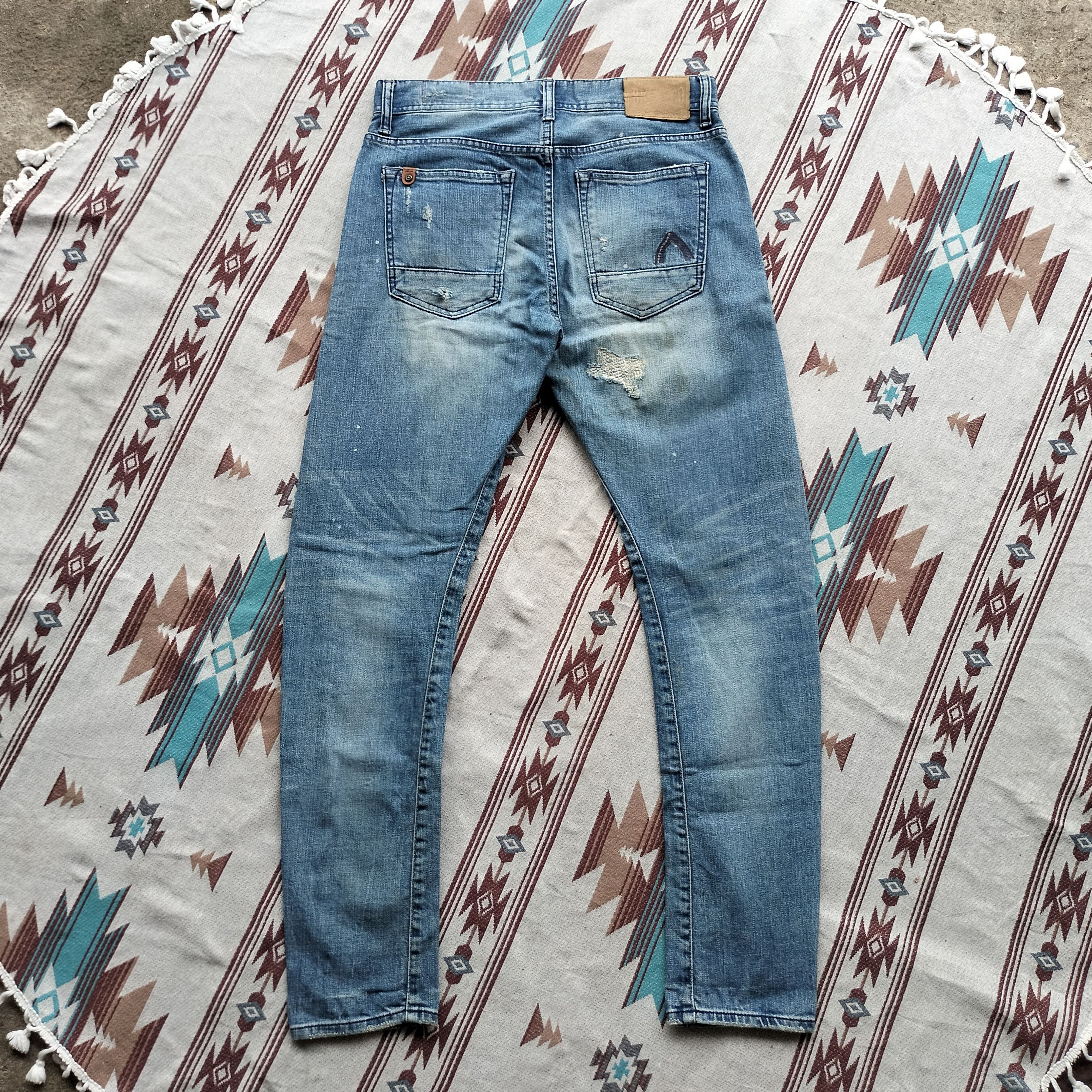 Jean Buckaroo curve distressed denim Size US 31 - 2 Thumbnail
