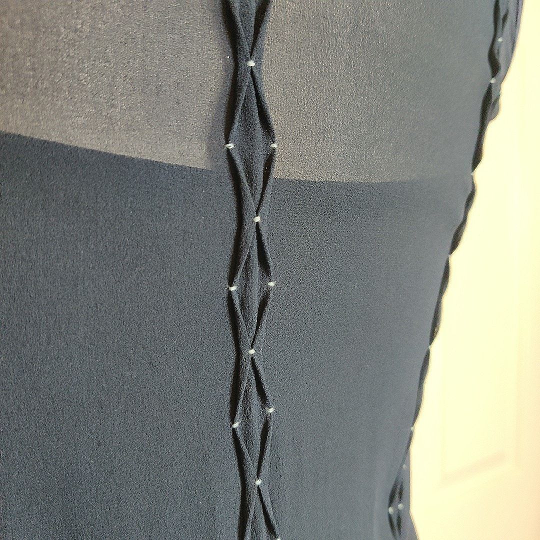 DKNY DKNY 100% silk navy V-neck midi dress sz 4 Size S / US 4 / IT 40 - 7 Thumbnail