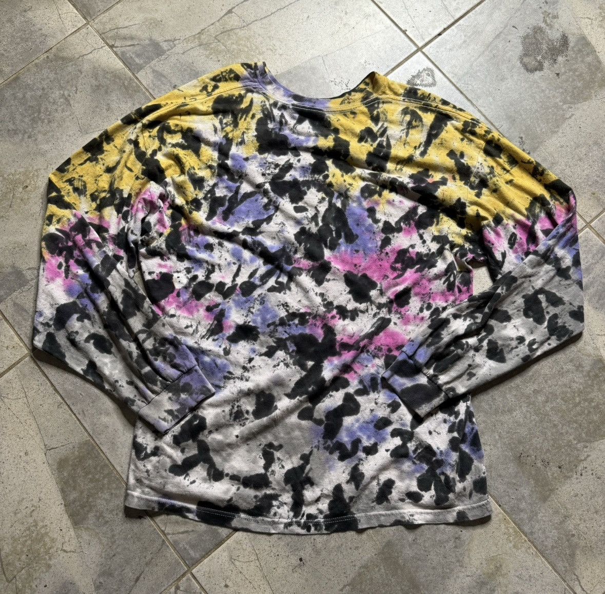 Market LS tie-dye Chinatown Size US L / EU 52-54 / 3 - 5 Thumbnail