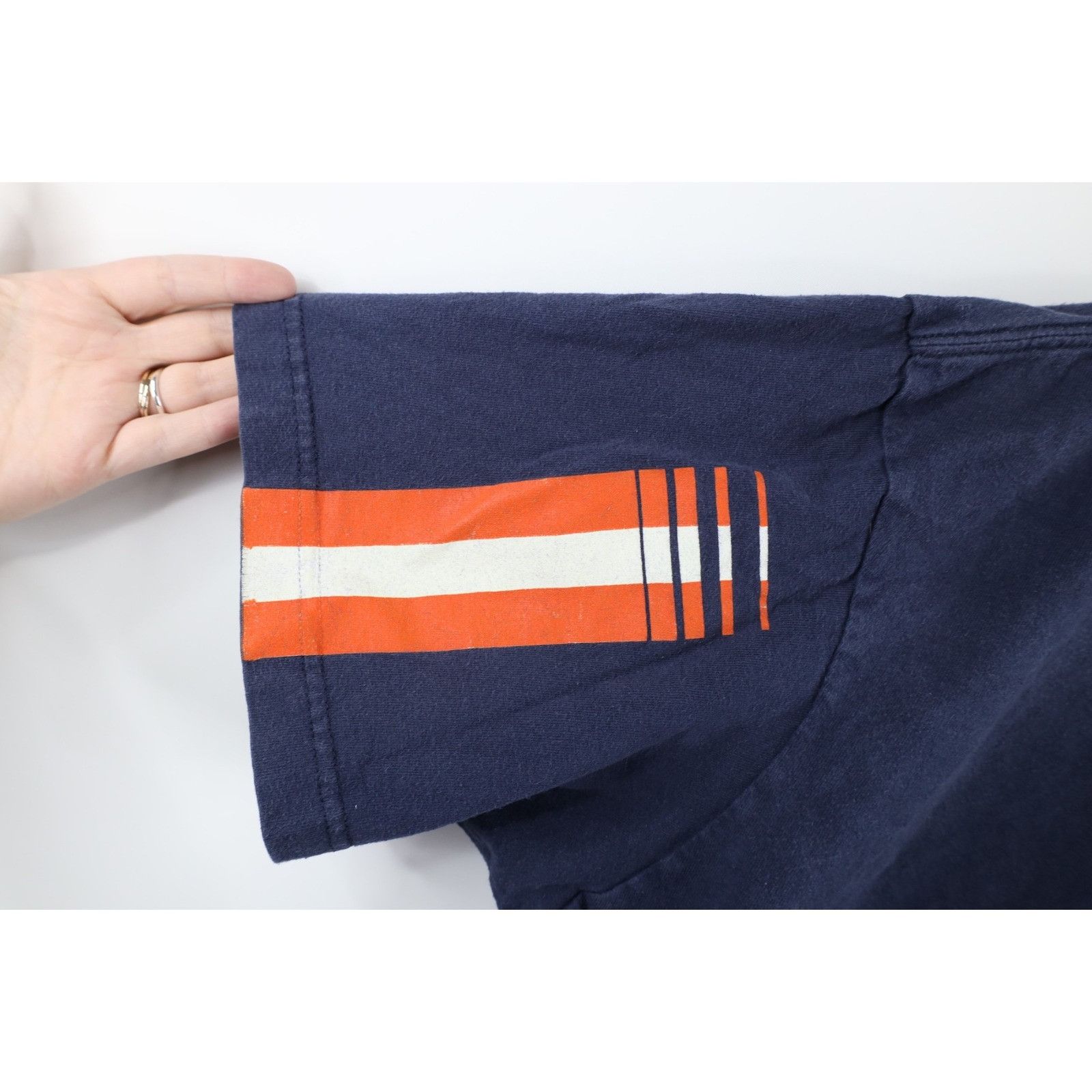 Reebok Vintage Reebok Sideline Chicago Bears Football T-Shirt Size US XL / EU 56 / 4 - 4 Thumbnail