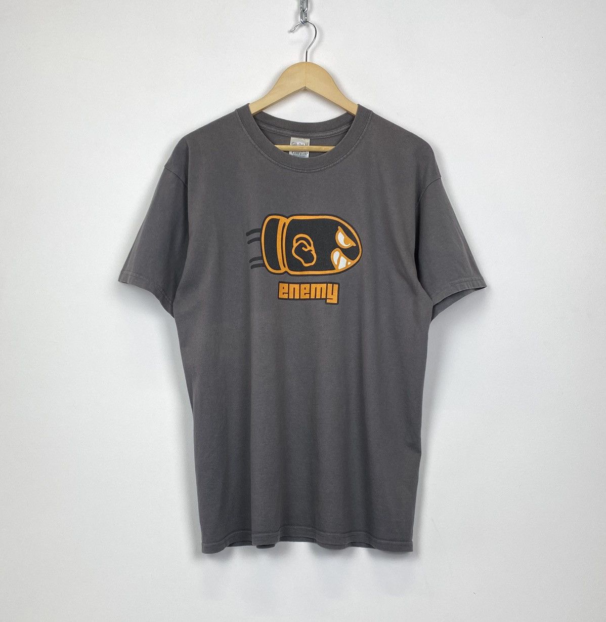 Other 2009 Nintendo Bullet Bill T-Shirt Size L Gildan Faded Grey Size US L / EU 52-54 / 3 - 1 Thumbnail