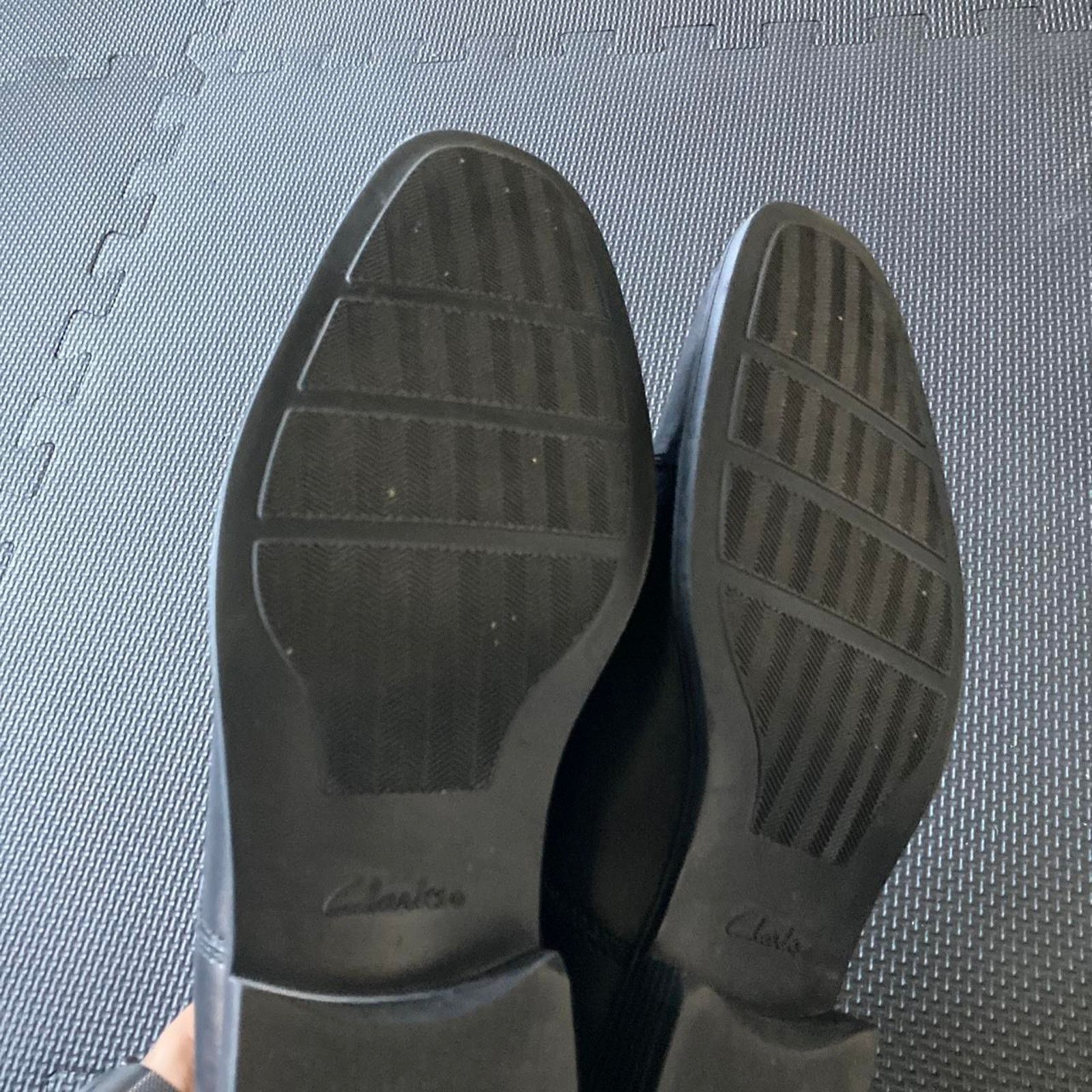 Clarks Beautiful clarks classic black leather Size US 11.5 / EU 44-45 - 5 Thumbnail