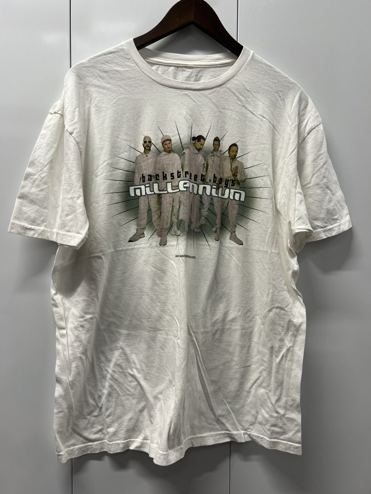 Band Tees Y2K 2000's VTG Vintage Backstreet Boys Millennium Band Shirt Size US XL / EU 56 / 4 - 1 Thumbnail