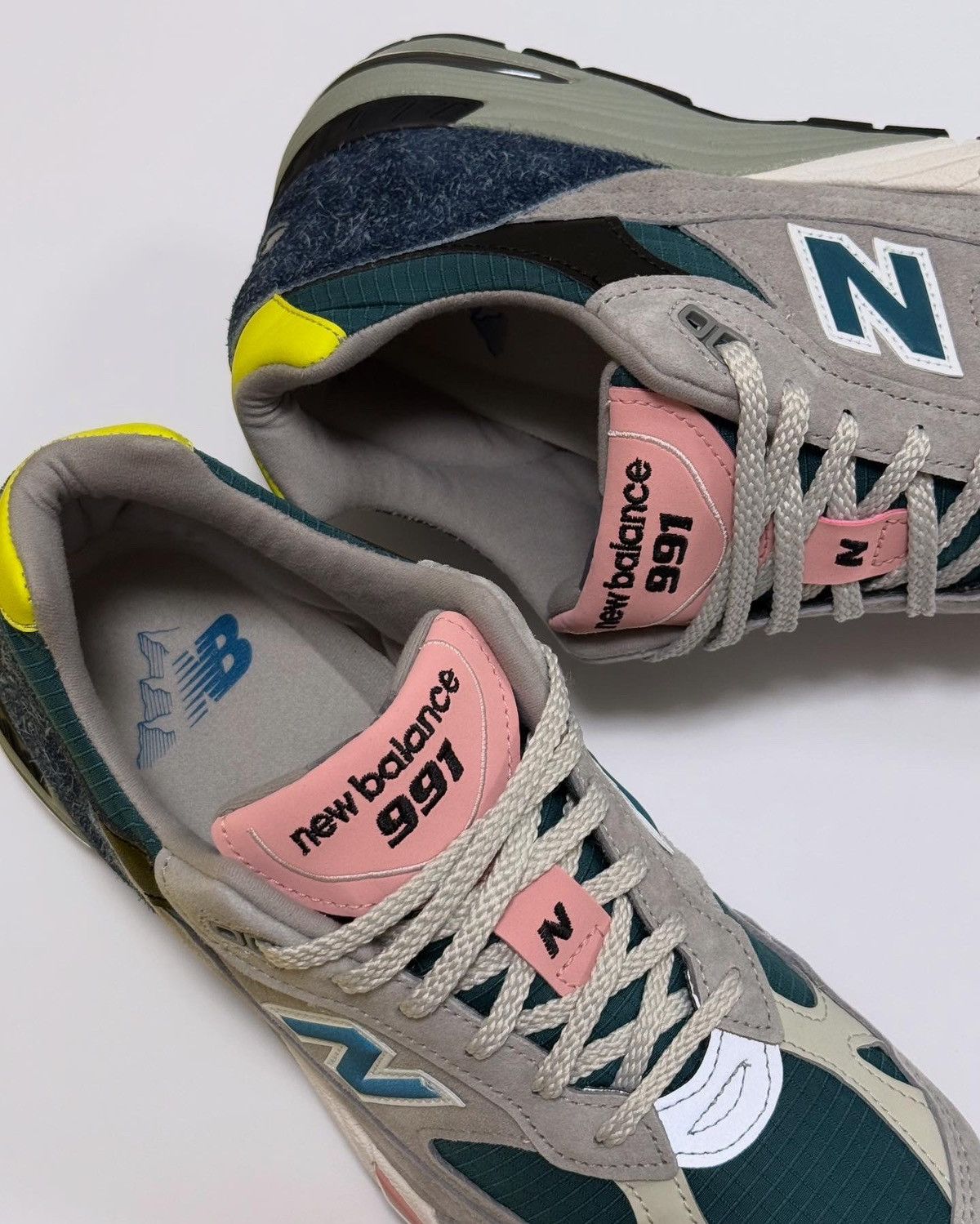 New Balance NEW BALANCE 991 MADE IN ENGLAND 'PACIFIC MAJOLICA BLUE’ Size US 8.5 / EU 41-42 - 10 Thumbnail
