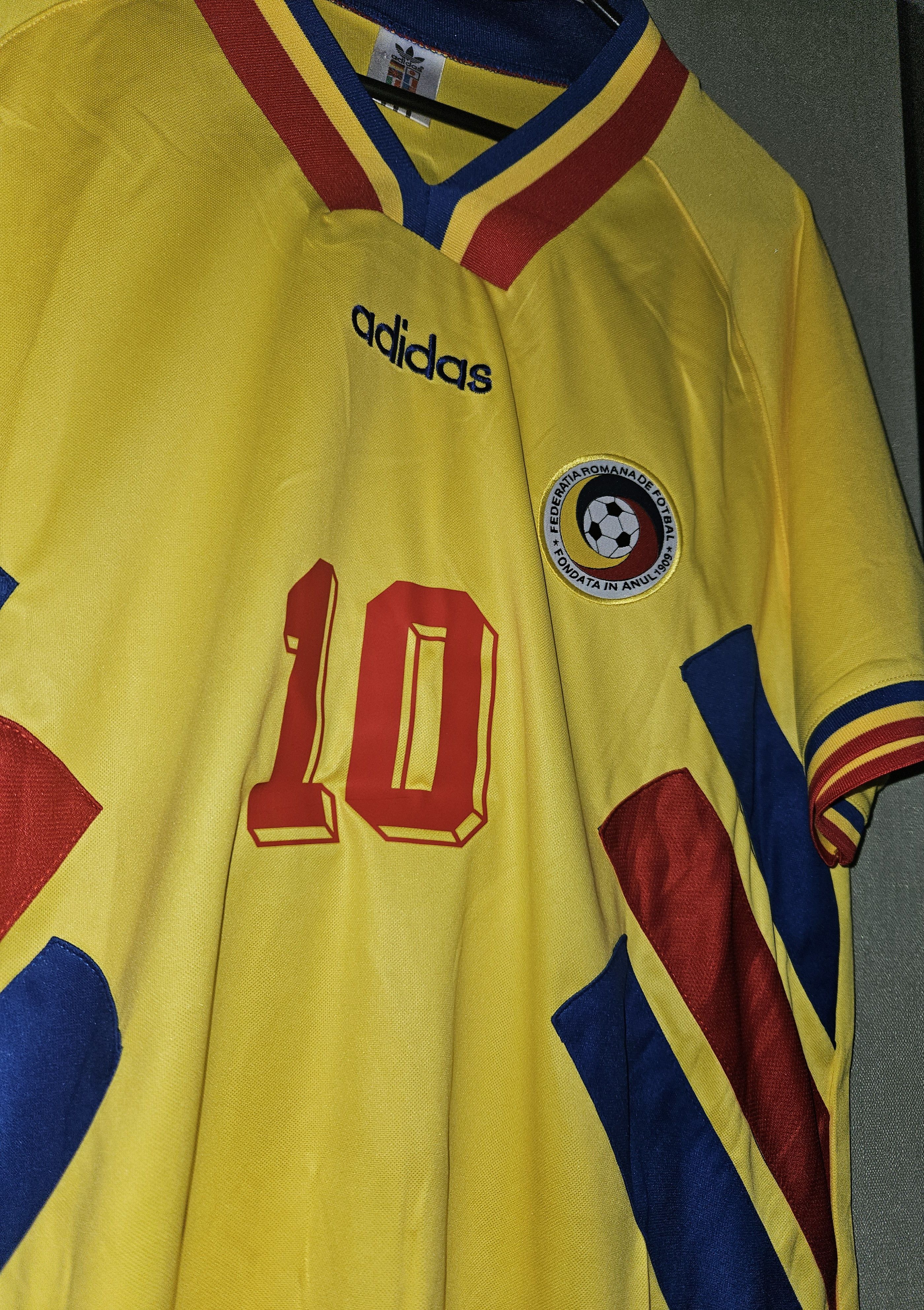 Other Gheorghe Hagi Rumänien 1994 Fußball Trikot Jersey Vintage Size US L / EU 52-54 / 3 - 6 Thumbnail