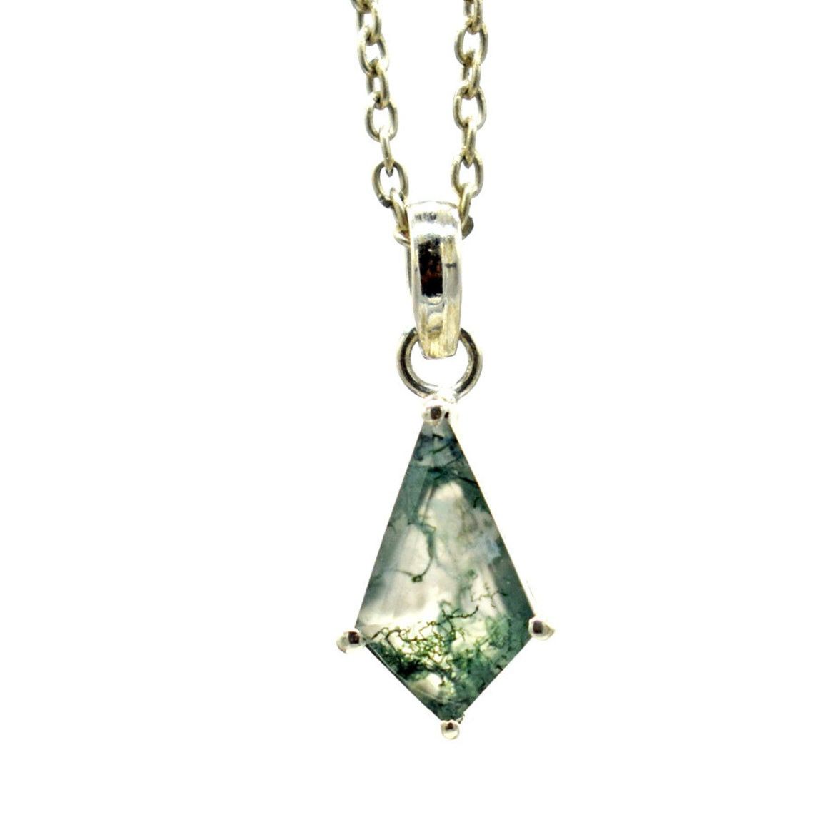 Handmade Kite Moss Agate Pendant: 925 Sterling Silver Necklace Size ONE SIZE - 1 Thumbnail