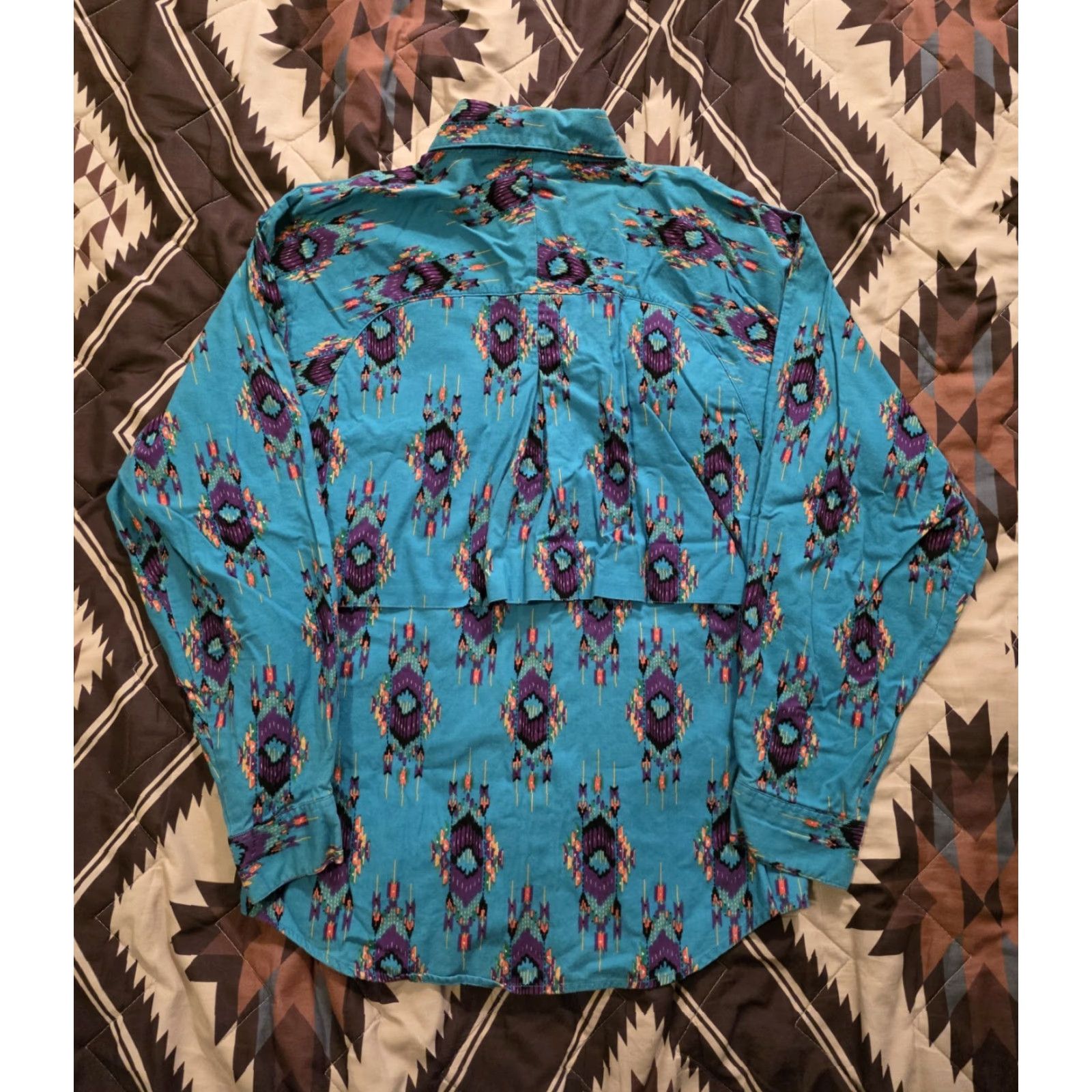 Wrangler VINTAGE Wrangler Western Apparel Women's Rodeo Aztec Button Up Turquoise Medium Shirt Womens 1990s Cotton Western Size S / US 4 / IT 40 - 3 Thumbnail