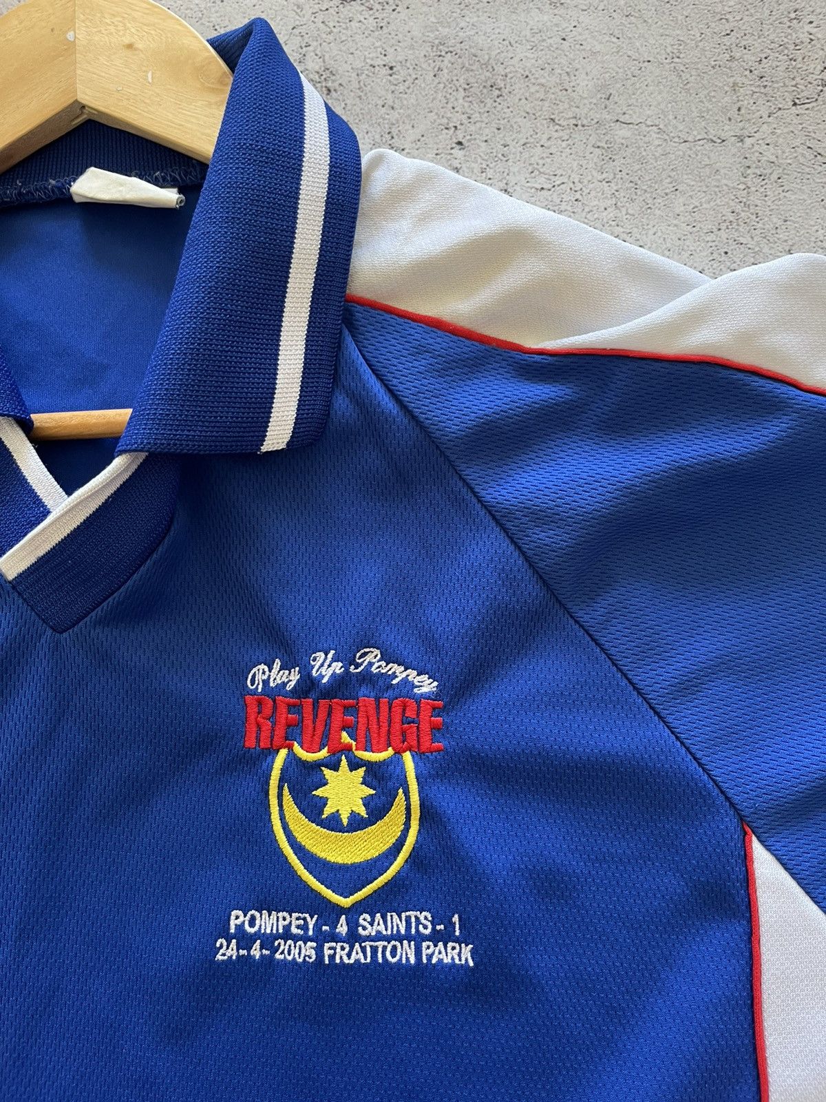 Vintage PORTSMOUTH REVENGE 24 APRIL FOOTBALL SHIRT SOCCER JERSEY Size US L / EU 52-54 / 3 - 2 Thumbnail