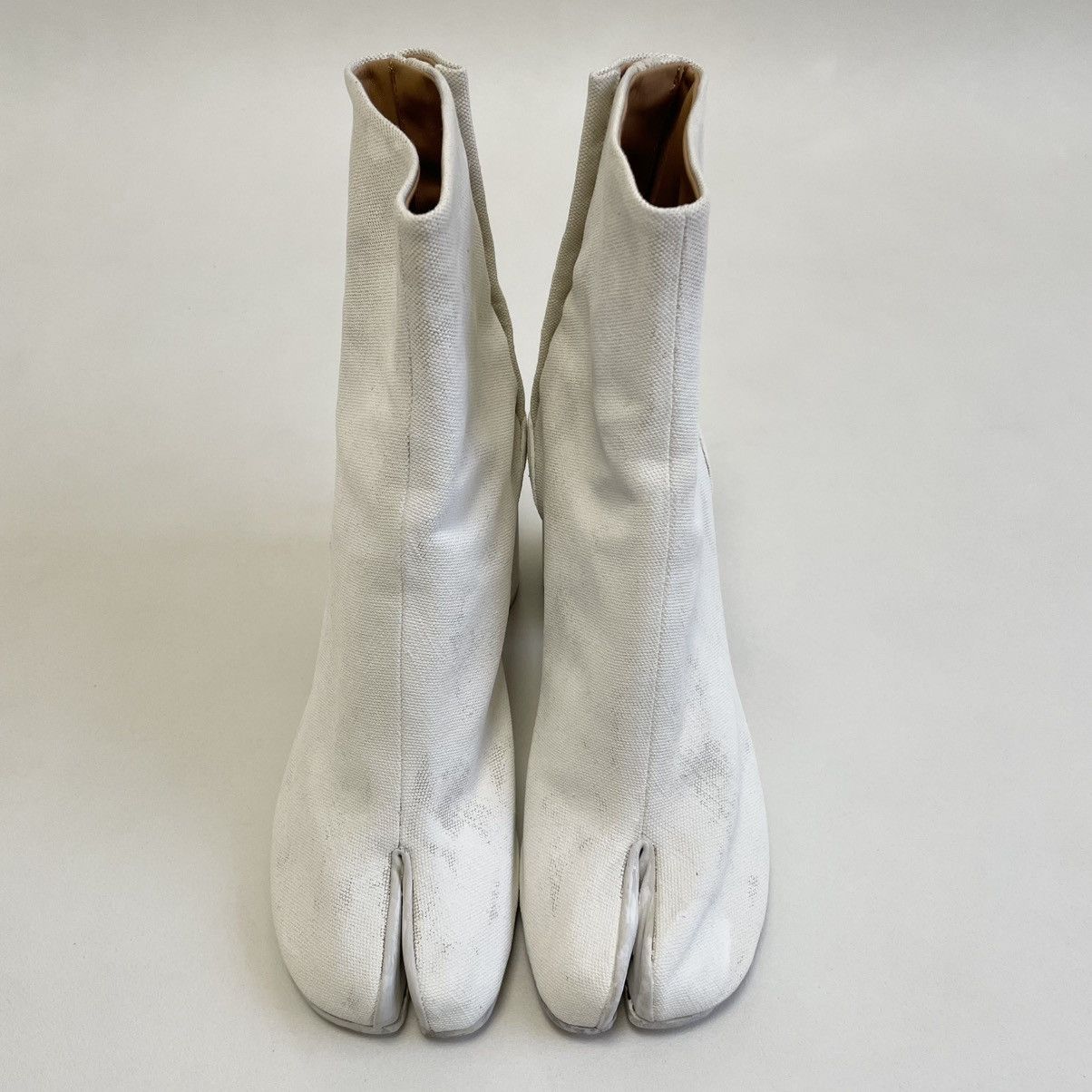 Maison Margiela White Painted Canvas Tabi Boots Size US 10 / IT 40 - 10 Thumbnail