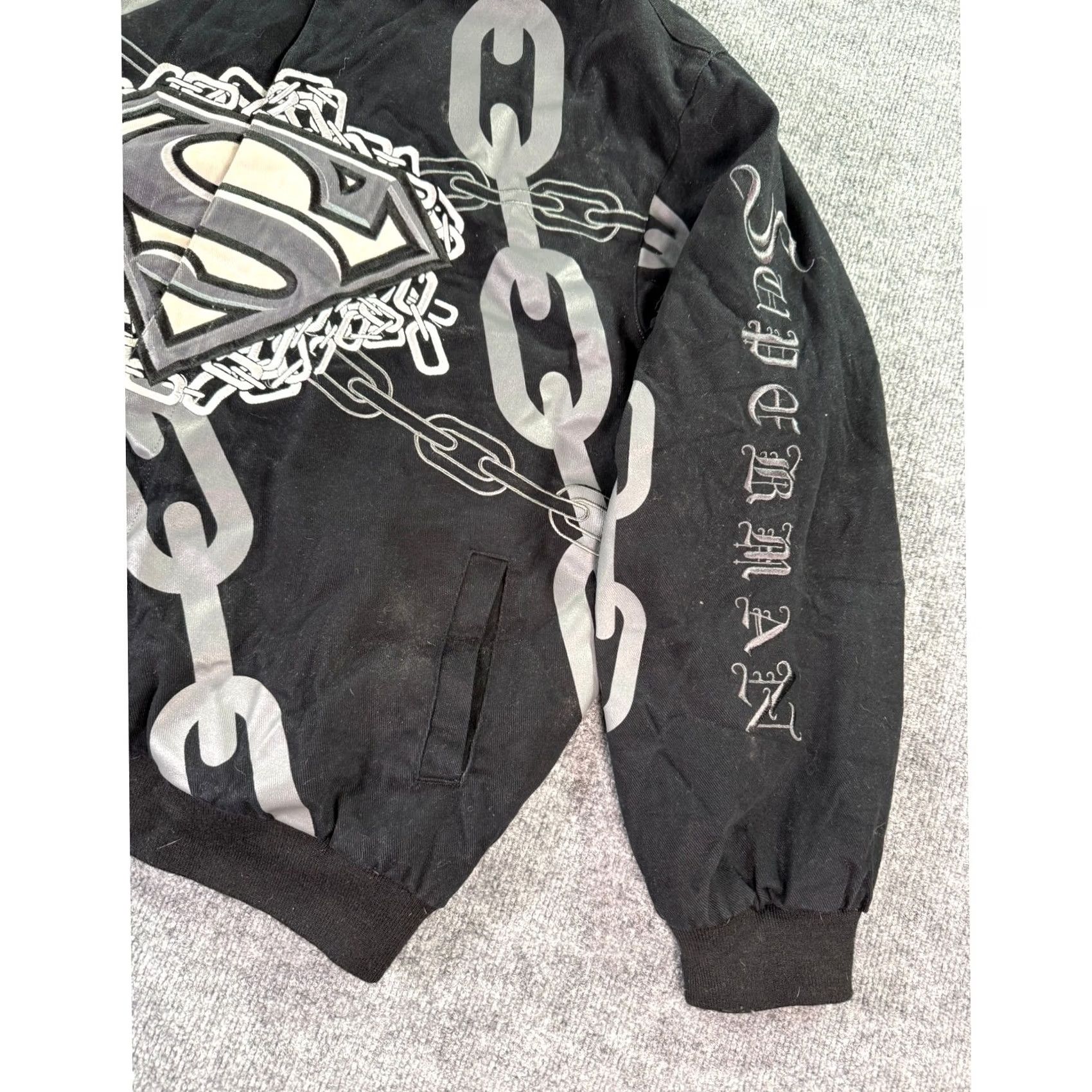 JH Design VINTAGE JH Design Superman Jacket Mens 2XL Black Twill Bomber Jacket Embroidered Chain Graphic Size US XXL / EU 58 / 5 - 6 Thumbnail