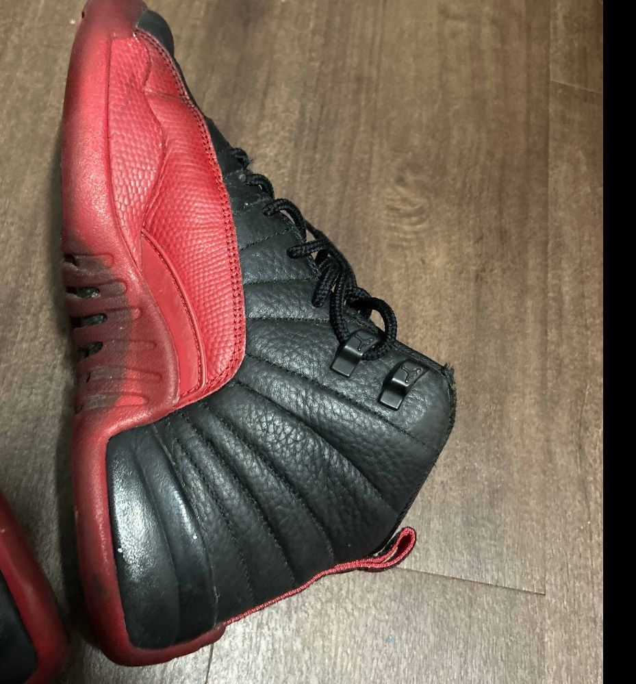 Jordan Brand Jordan 12 Flu game Gs Size 7 Size US 7 / EU 40 - 6 Thumbnail