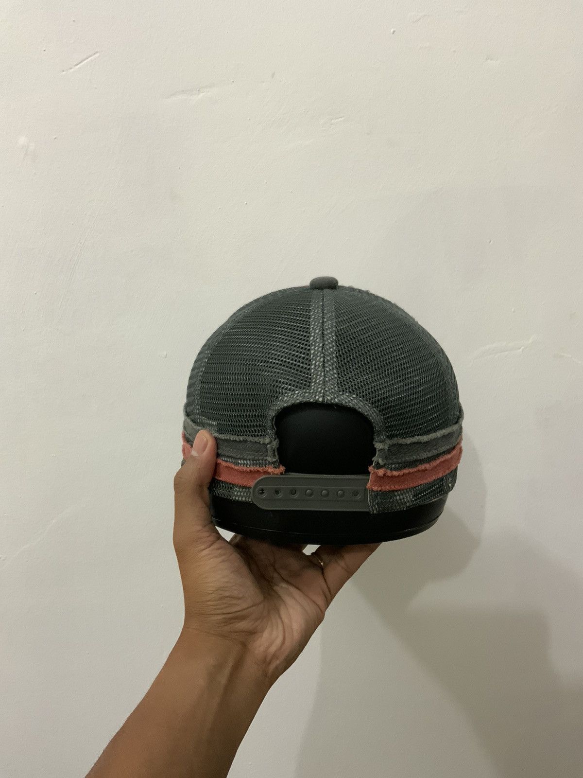 If Six Was Nine Gold & Silver KMRii Style Trucker Hat Size ONE SIZE - 3 Thumbnail