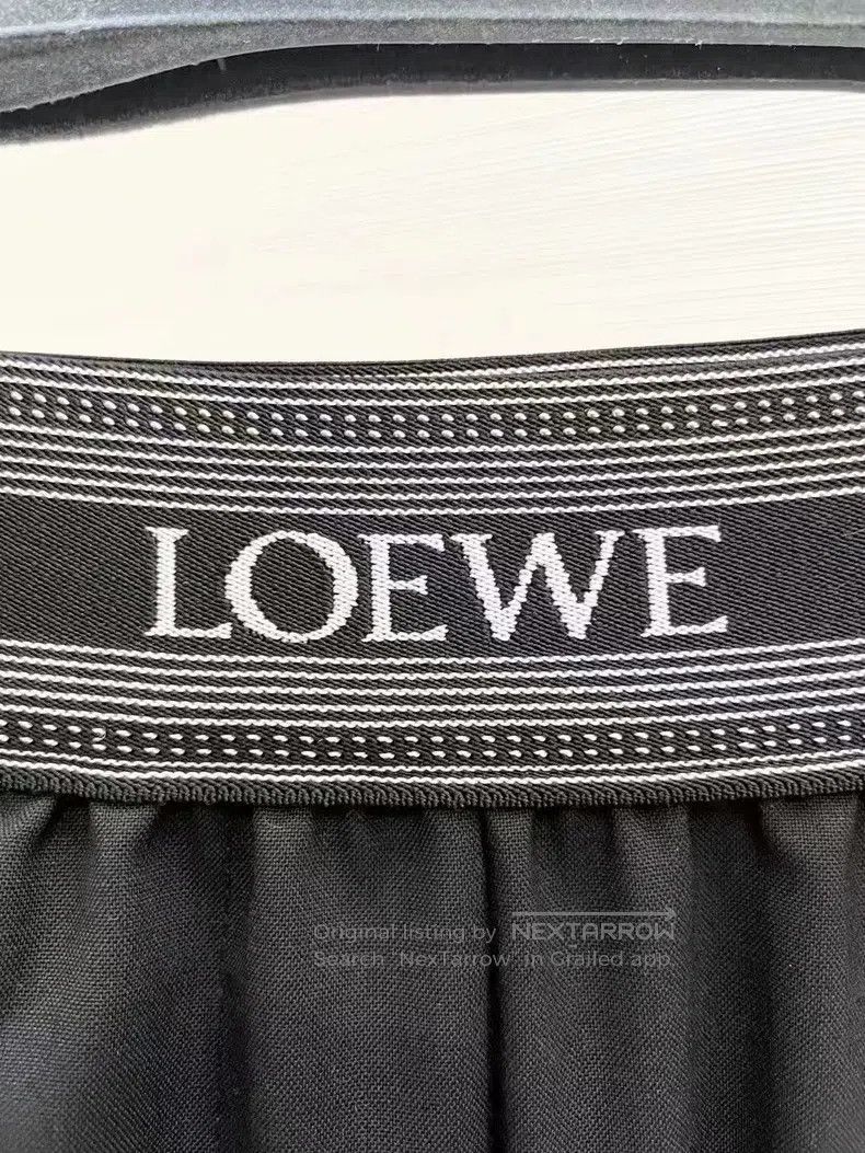Loewe LOEWE size XS Black shorts, wool material Size 42" / US 20 - 2 Thumbnail