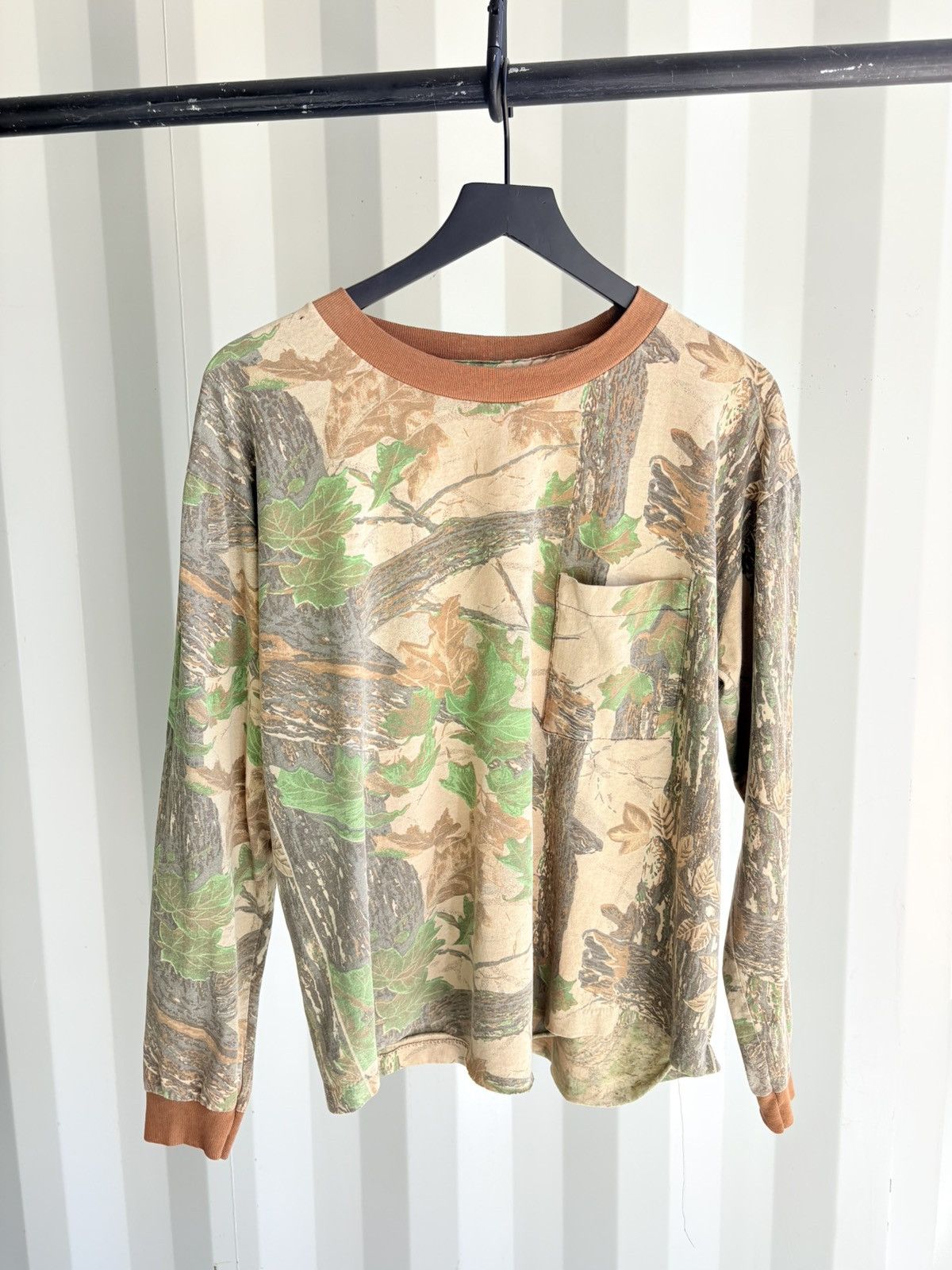 Vintage Vintage Camo Shirt Faded Thrashed Grunge Paper thin Size US XL / EU 56 / 4 - 1 Thumbnail