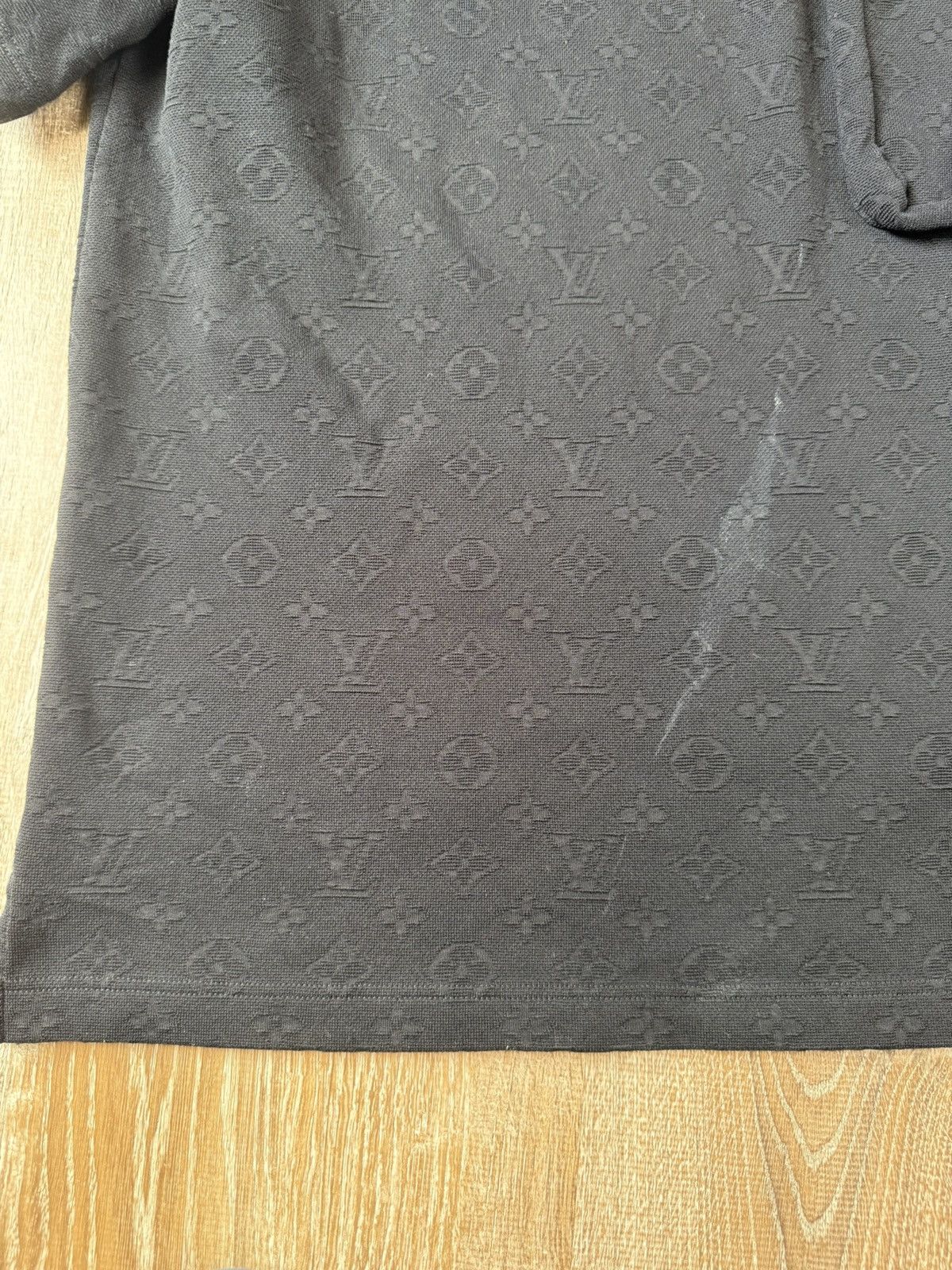 Louis Vuitton Louis Vuitton Signature 3D Pocket Monogram Tee Size US S / EU 44-46 / 1 - 11 Thumbnail
