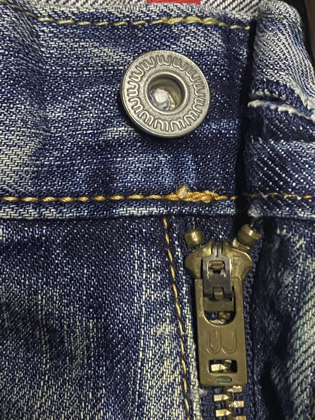 Undercover × Uniqlo Vintage Uniqlo S002 Mud Wash Whisker Distressed Loose Jeans Size US 32 / EU 48 - 11 Thumbnail
