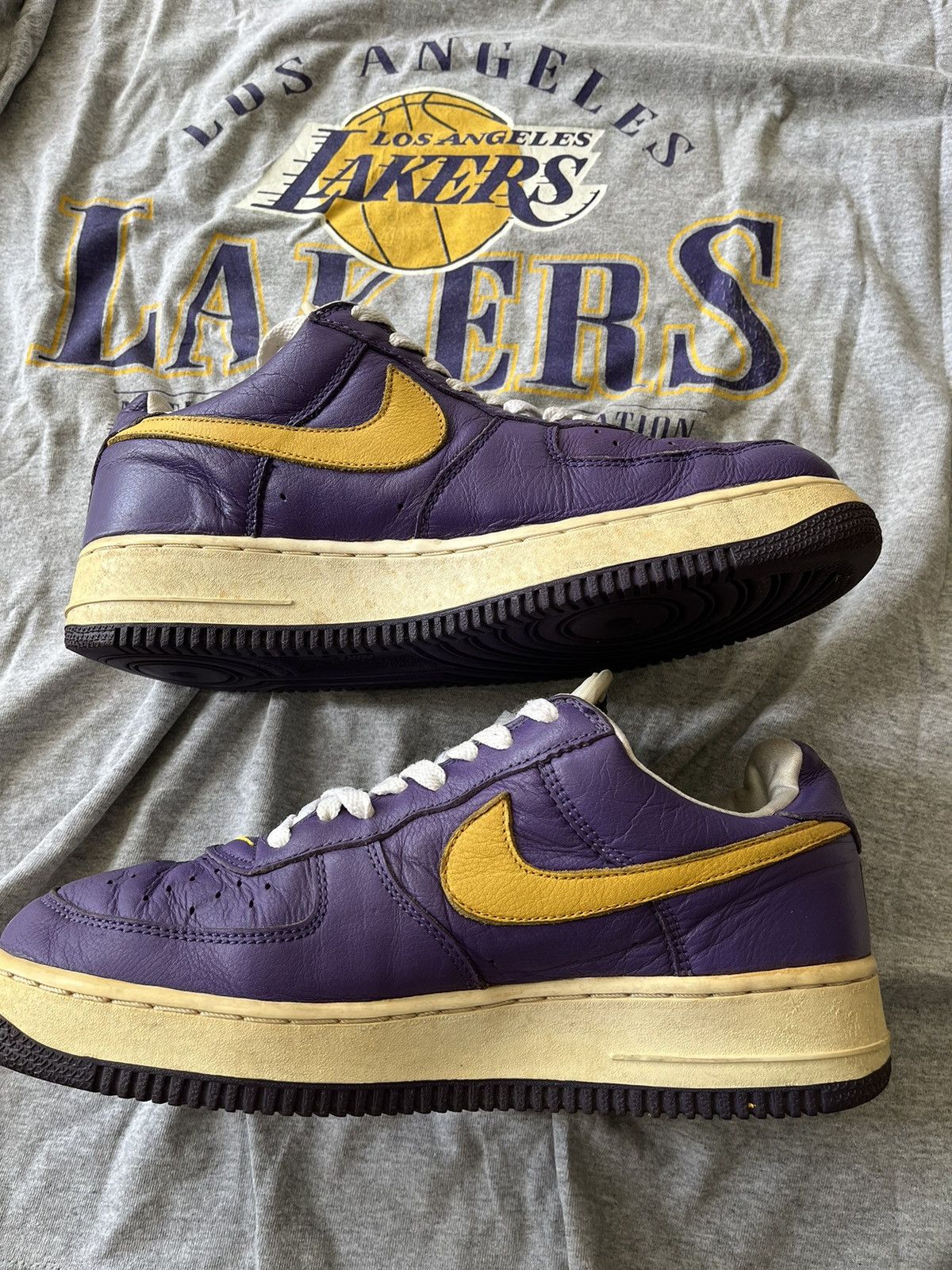 NBA × Nike Vintage Nike Air Force LA Lakers Size US 9.5 / EU 42-43 - 5 Thumbnail