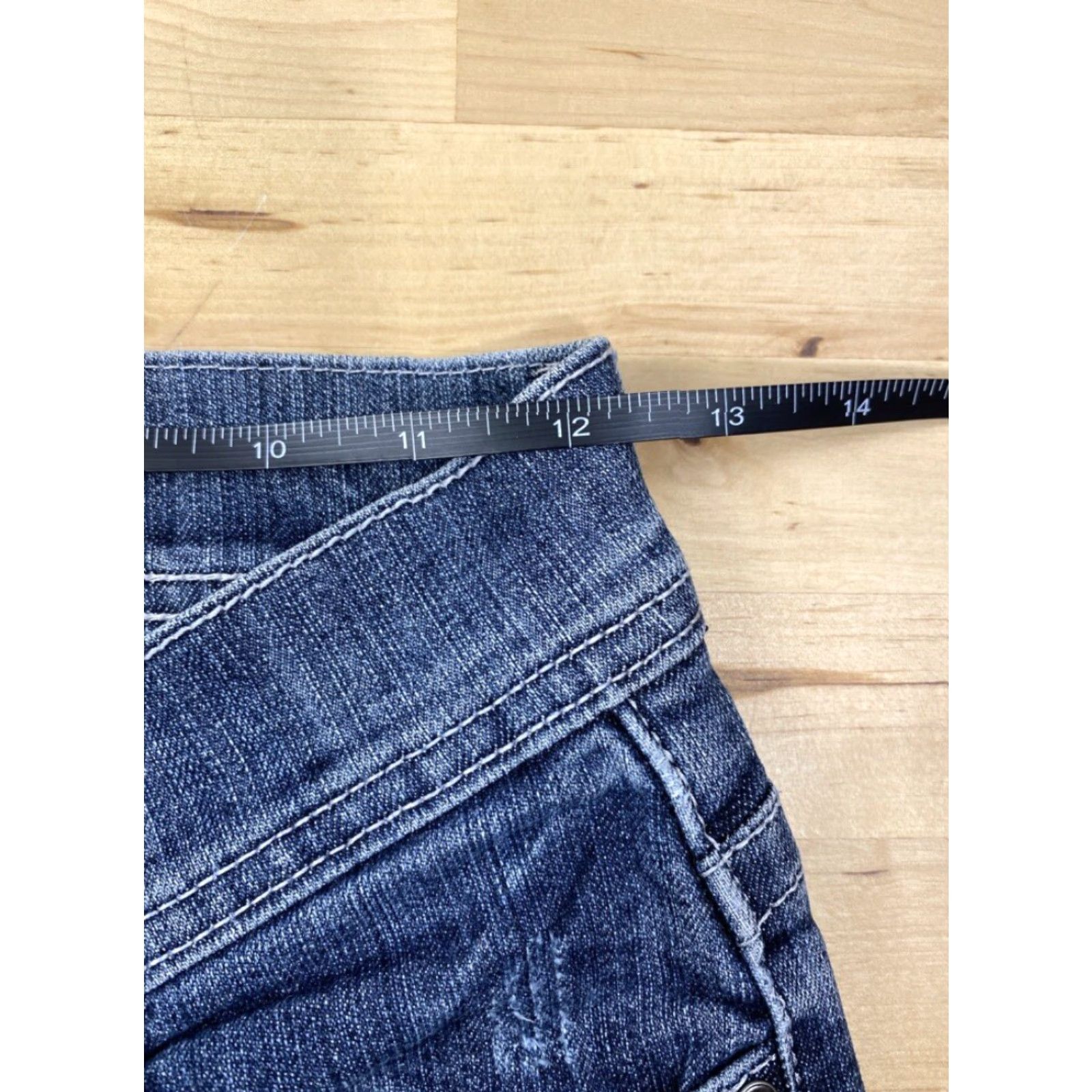 Denime **Red Rivet Denim Jeans Women's Size 3 Distress Blue** User: **Red Rivet Denim Jeans Women Size 3 Distress Blue** Size 26" / US 2 / IT 38 - 6 Thumbnail