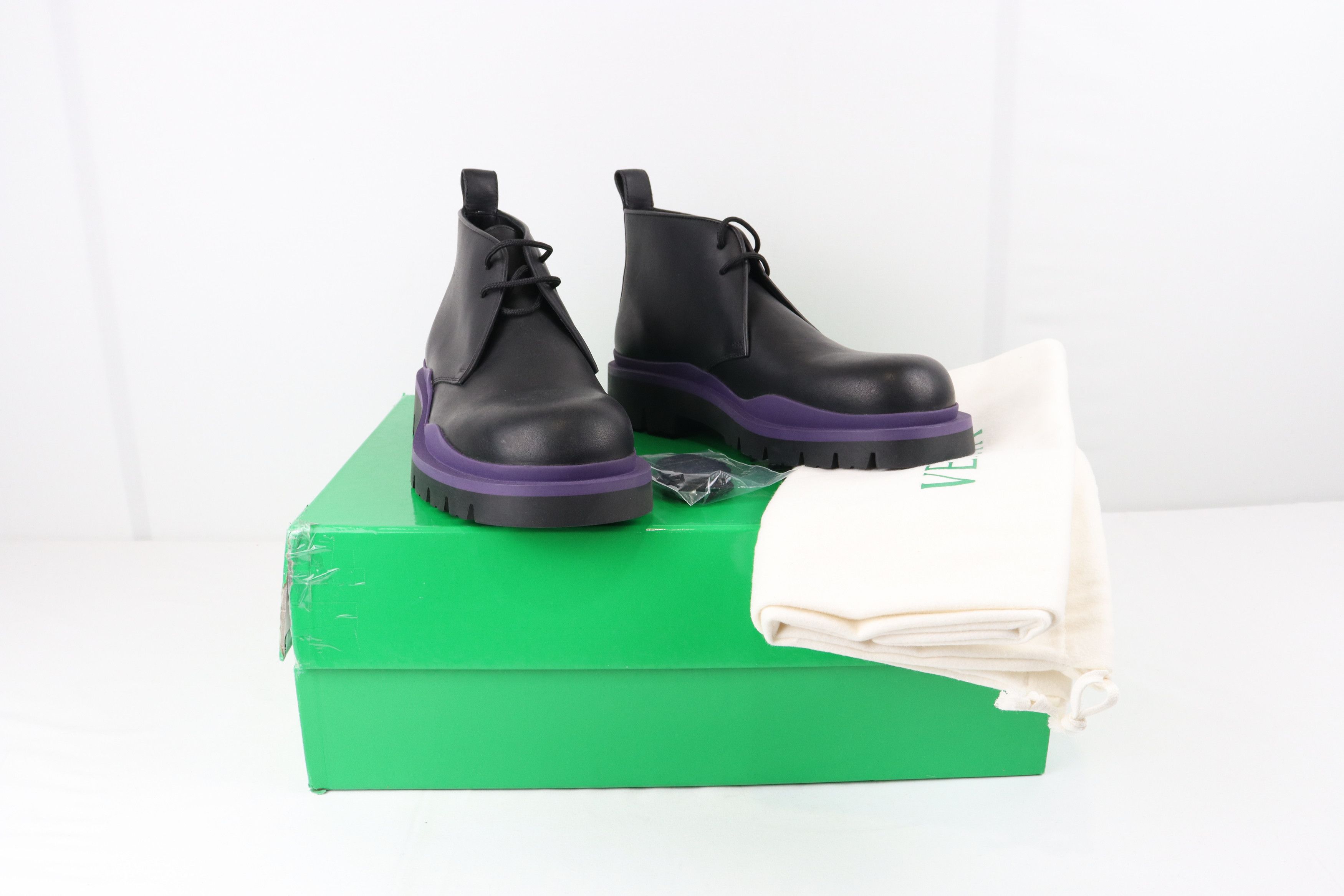 Bottega Veneta o1rshd Military Calf Leather Boot in Black Size US 9 / EU 42 - 1 Thumbnail