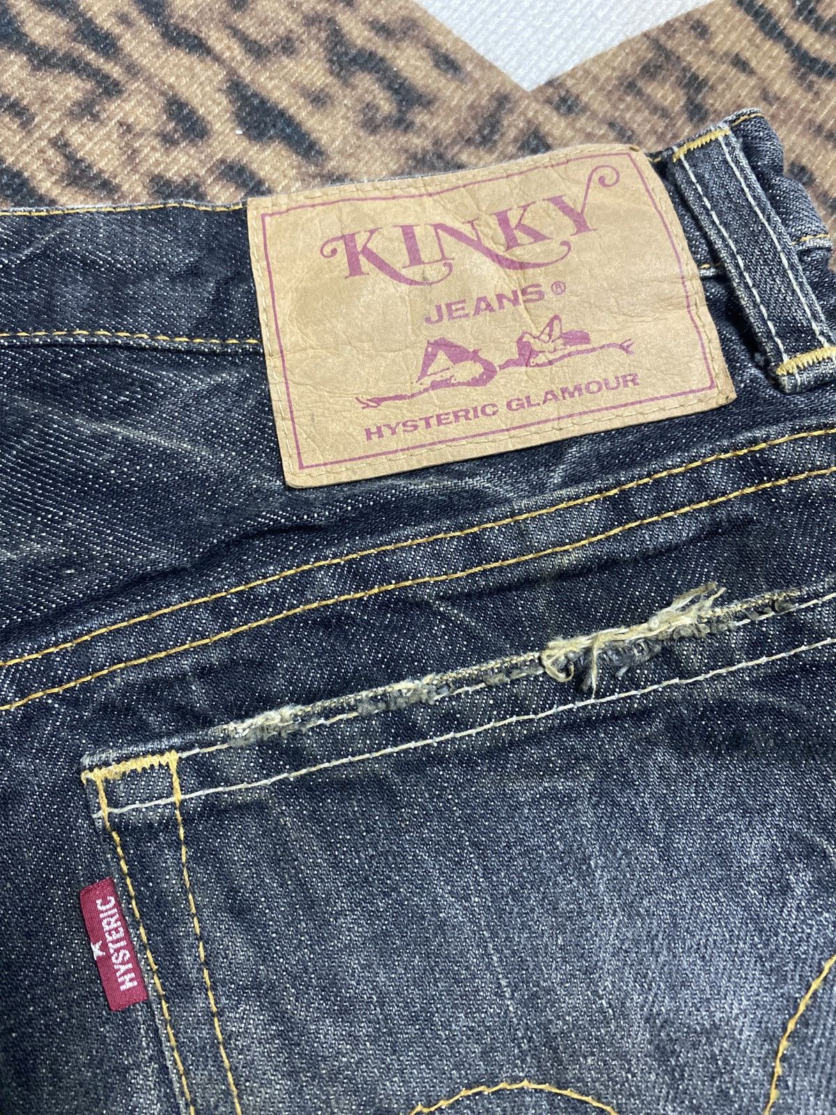 Hysteric Glamour Vintage Hysteric Glamour mini skirt distress denim Size 28" / US 6 / IT 42 - 15 Thumbnail
