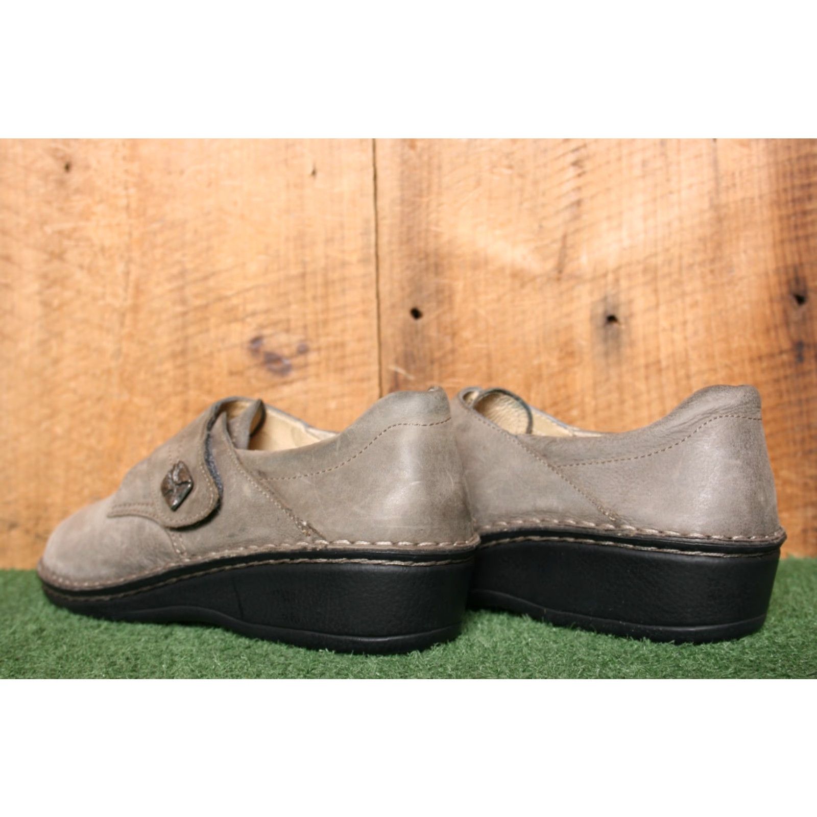 Vintage Finn Comfort Aurora Taupe Leather "Easy Strap" Loafers UK 5.5 Women Taupe Leather W Loafer Vintage? (if applicable) Size US 6 / IT 36 - 3 Thumbnail