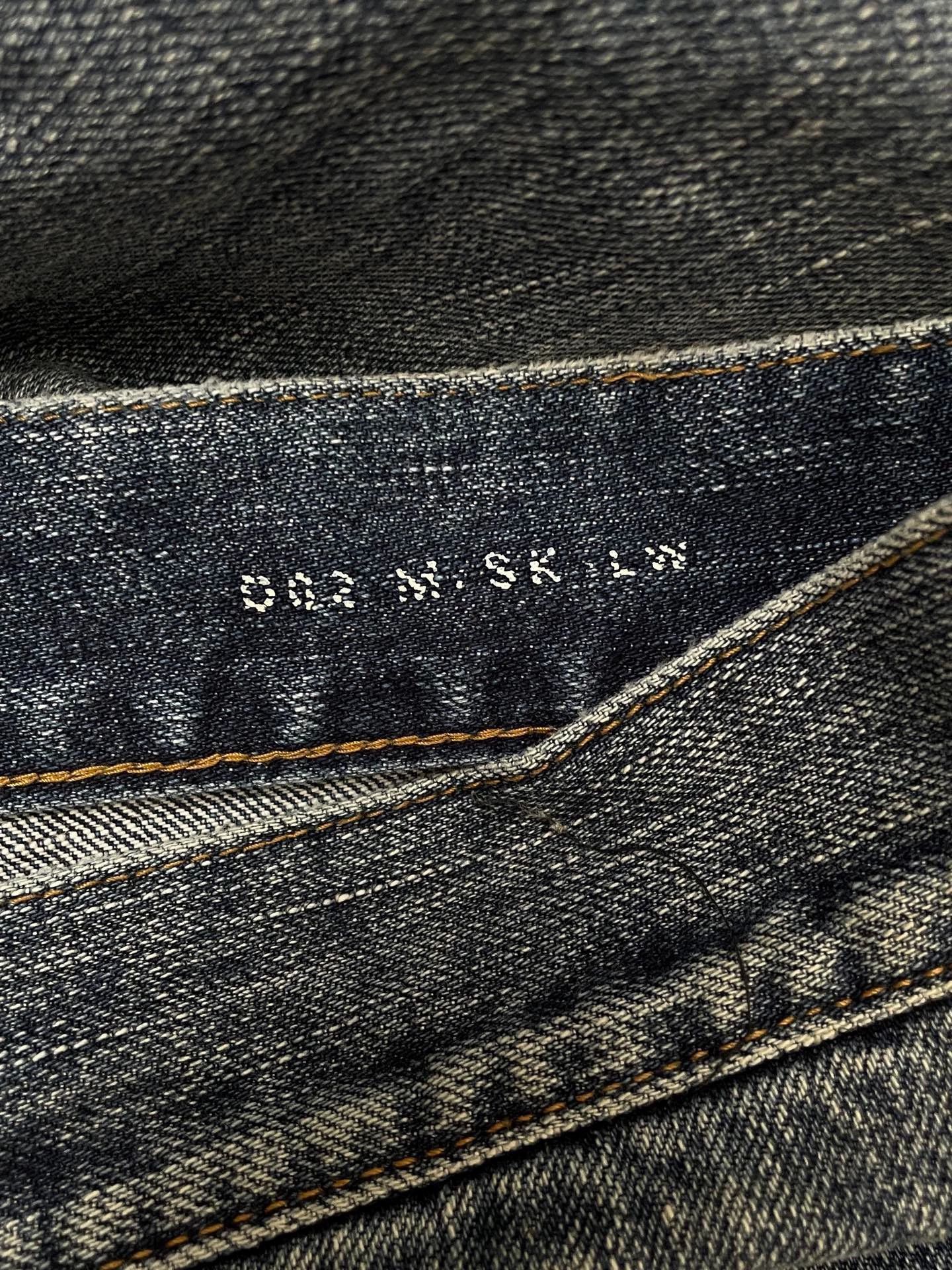 Saint Laurent Paris Saint Laurent D02 Straight Jeans 31 (New with Tags) Size US 31 - 4 Thumbnail