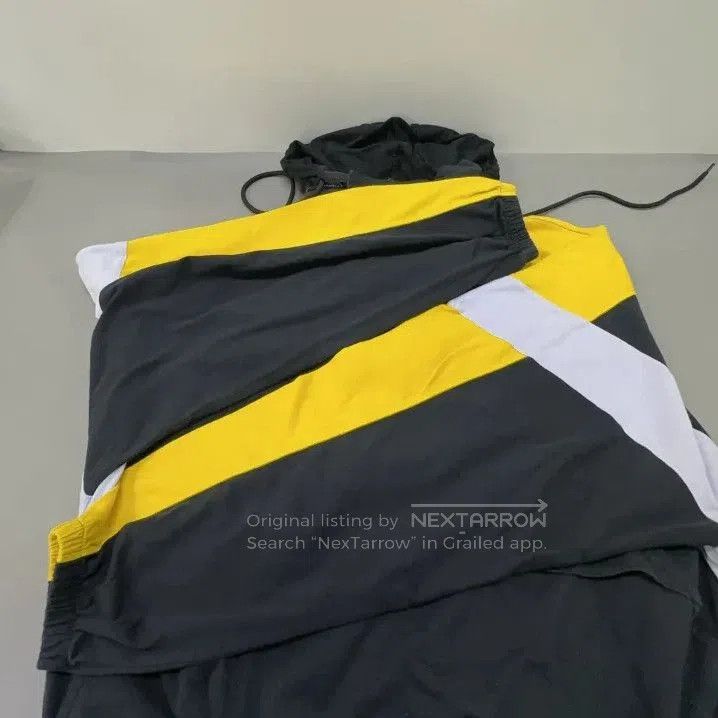 Balenciaga Balenciaga Color. Size US L / EU 52-54 / 3 - 2 Thumbnail