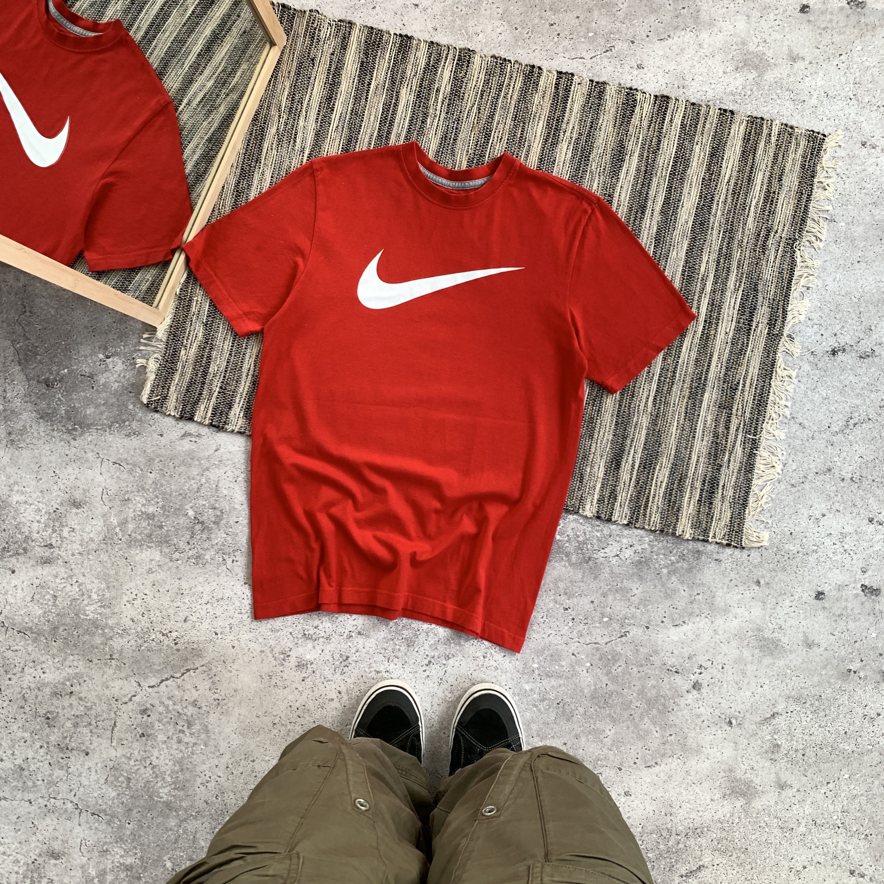 Nike Nike Big Swoosh Icon Red Graphic Tee Shirt Size US M / EU 48-50 / 2 - 1 Thumbnail