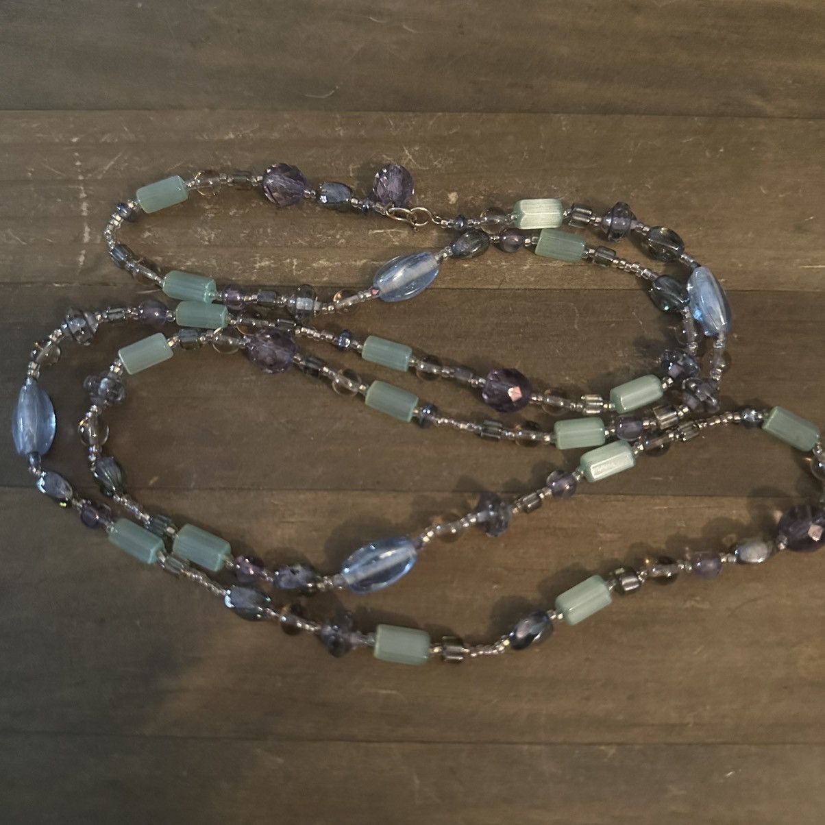 Vintage Vintage long light green and blue glass bead necklace Size ONE SIZE - 3 Thumbnail