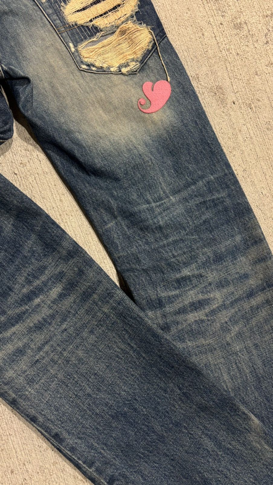Undercover Undercover AW2005 Arts & Craft Boro Heart Denim Size US 32 / EU 48 - 16 Thumbnail
