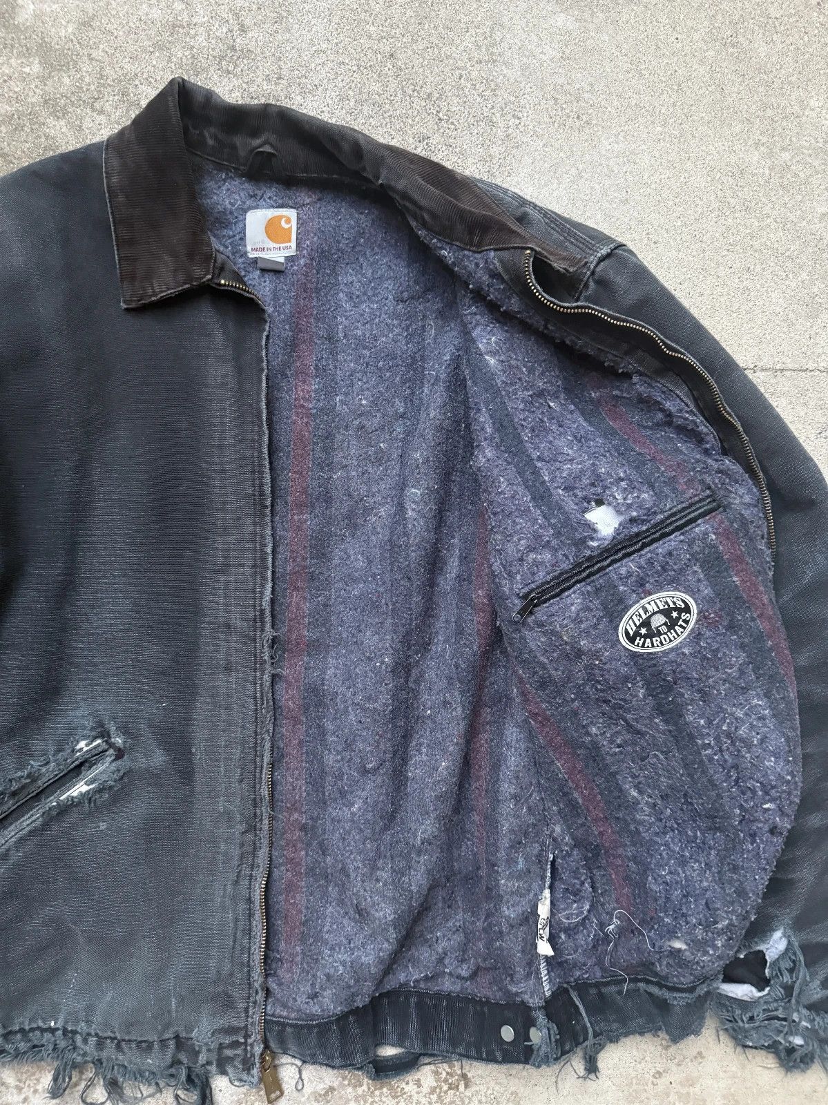 Carhartt vtg carhartt Detroit Jacket Navy faded thrashed distressed Size US XL / EU 56 / 4 - 7 Thumbnail