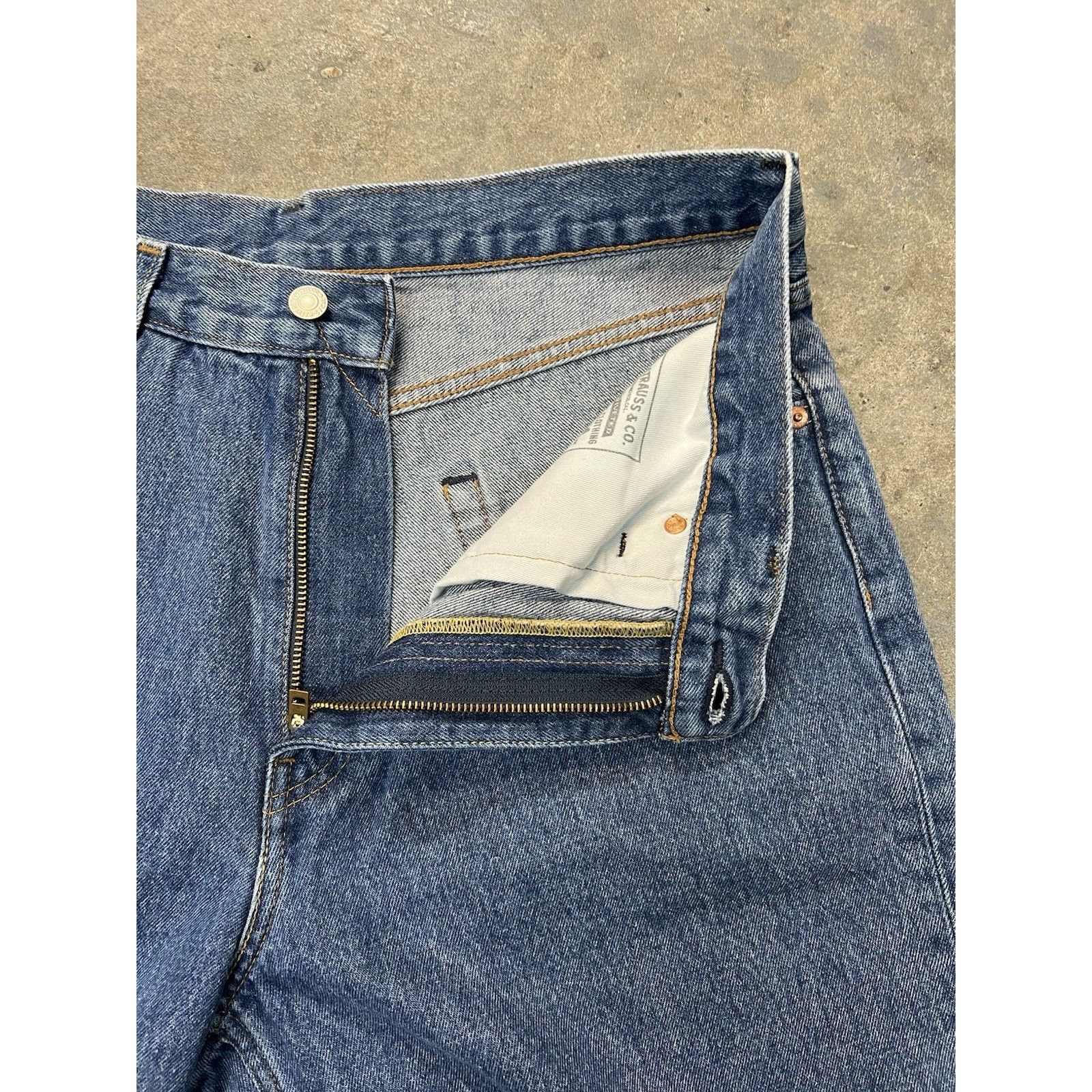 Levi's Levis Stay Baggy Tapered Jeans Blue 34x30 A2044 Sample NEW Size US 34 / EU 50 - 5 Thumbnail